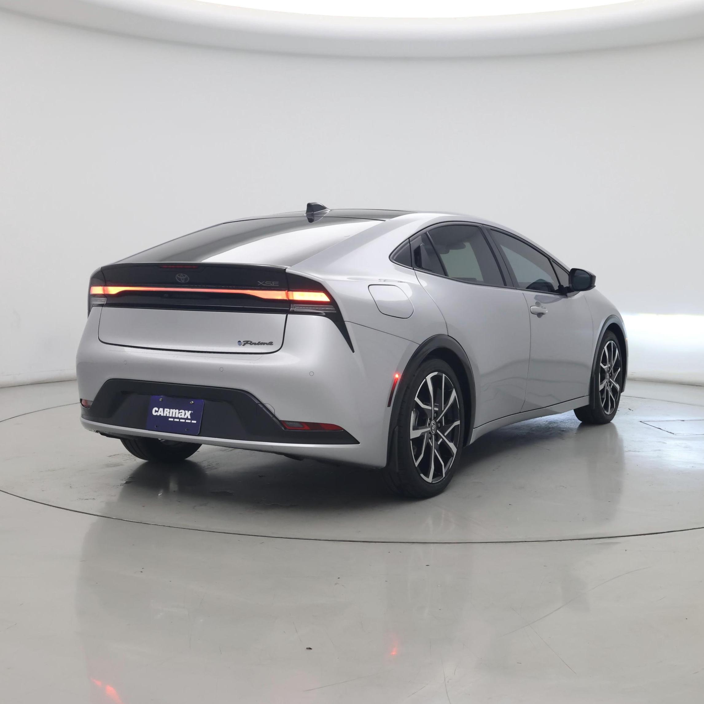 Thumbnail: 2023 Toyota Prius Prime - 8