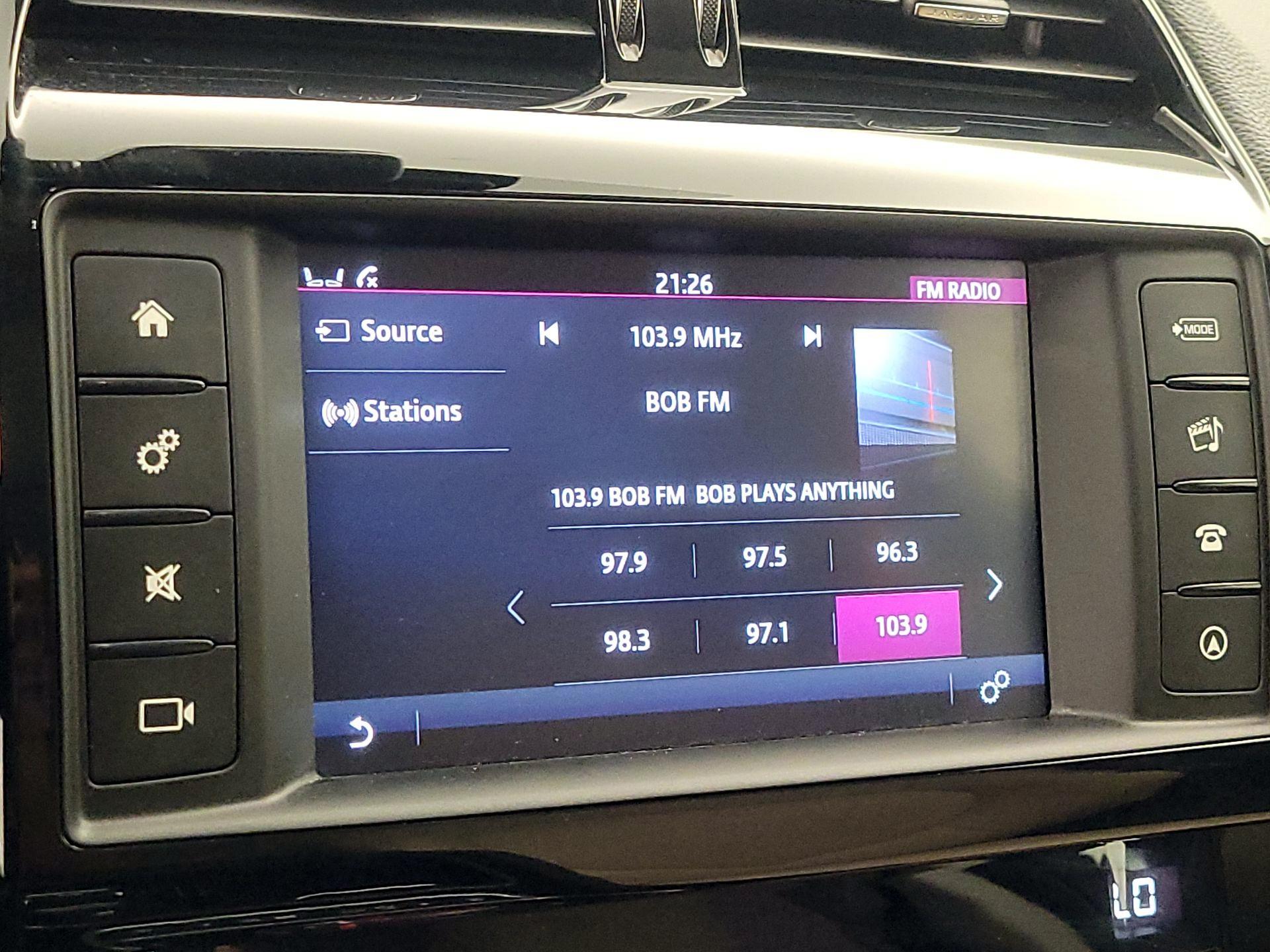 Thumbnail: 2018 Jaguar XE - 16