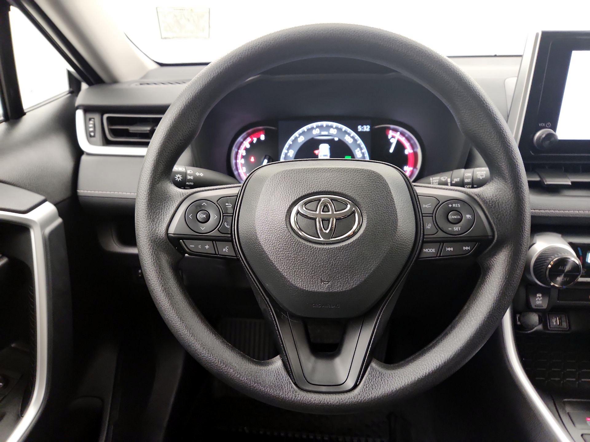 Thumbnail: 2025 Toyota RAV4 - 10