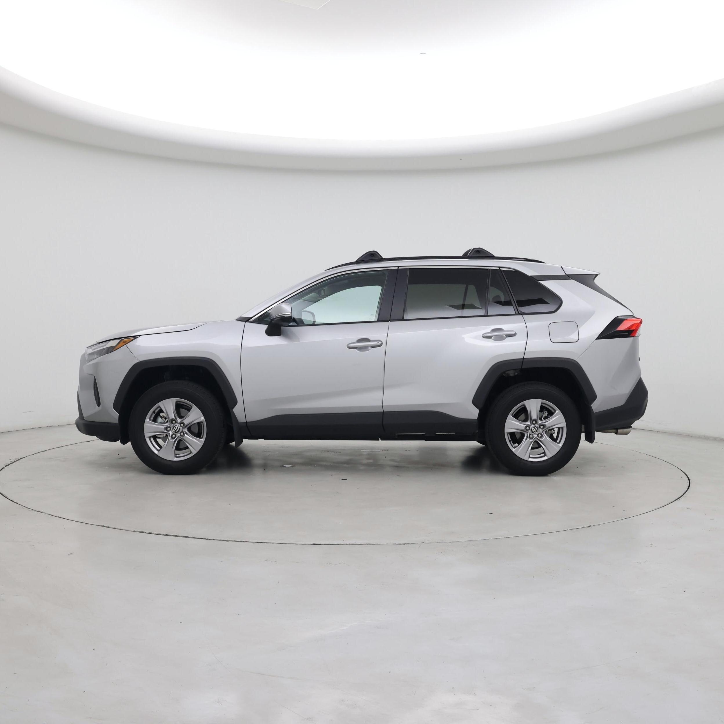 Thumbnail: 2025 Toyota RAV4 - 3