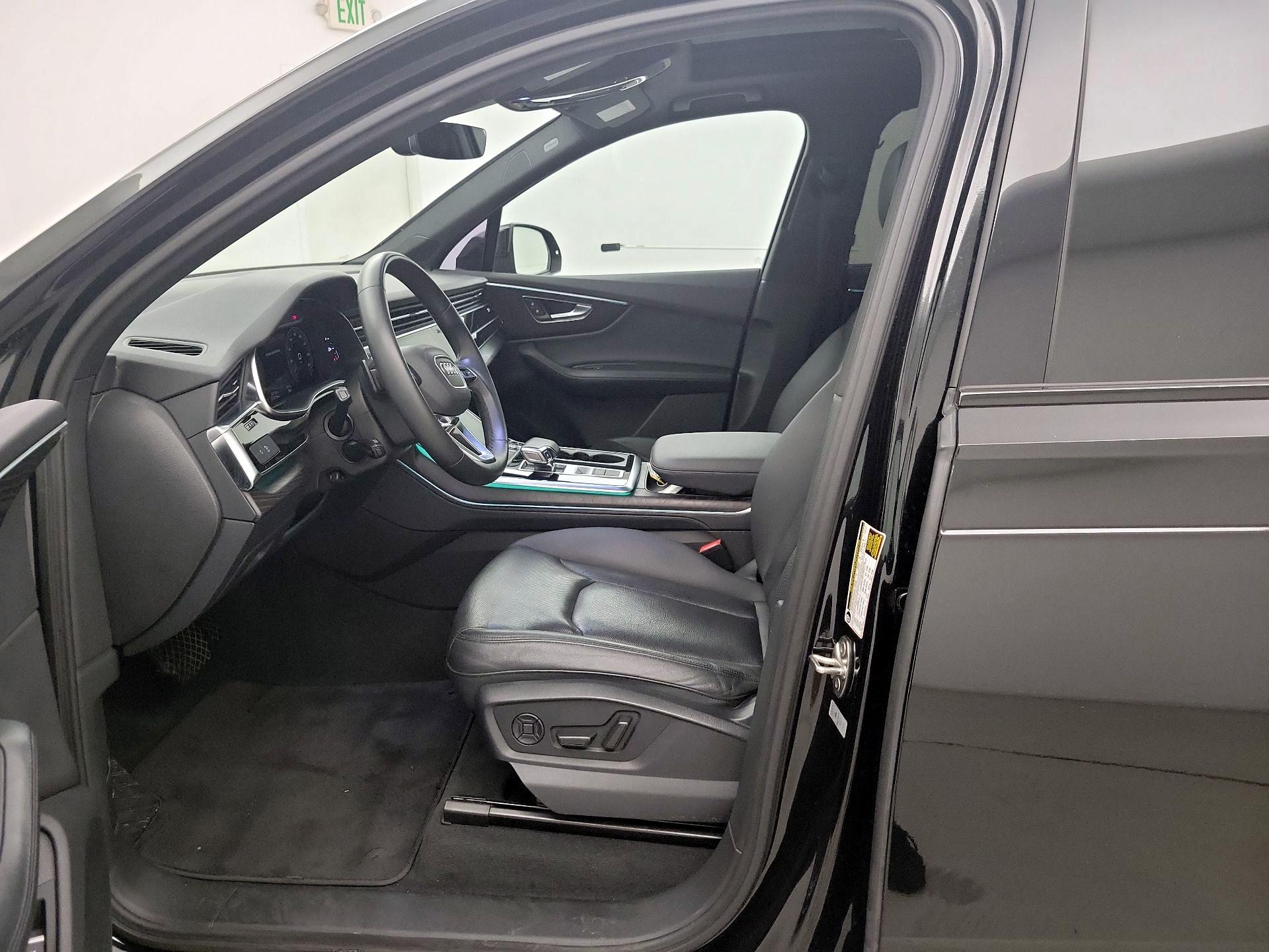 Thumbnail: 2022 Audi Q7 - 11