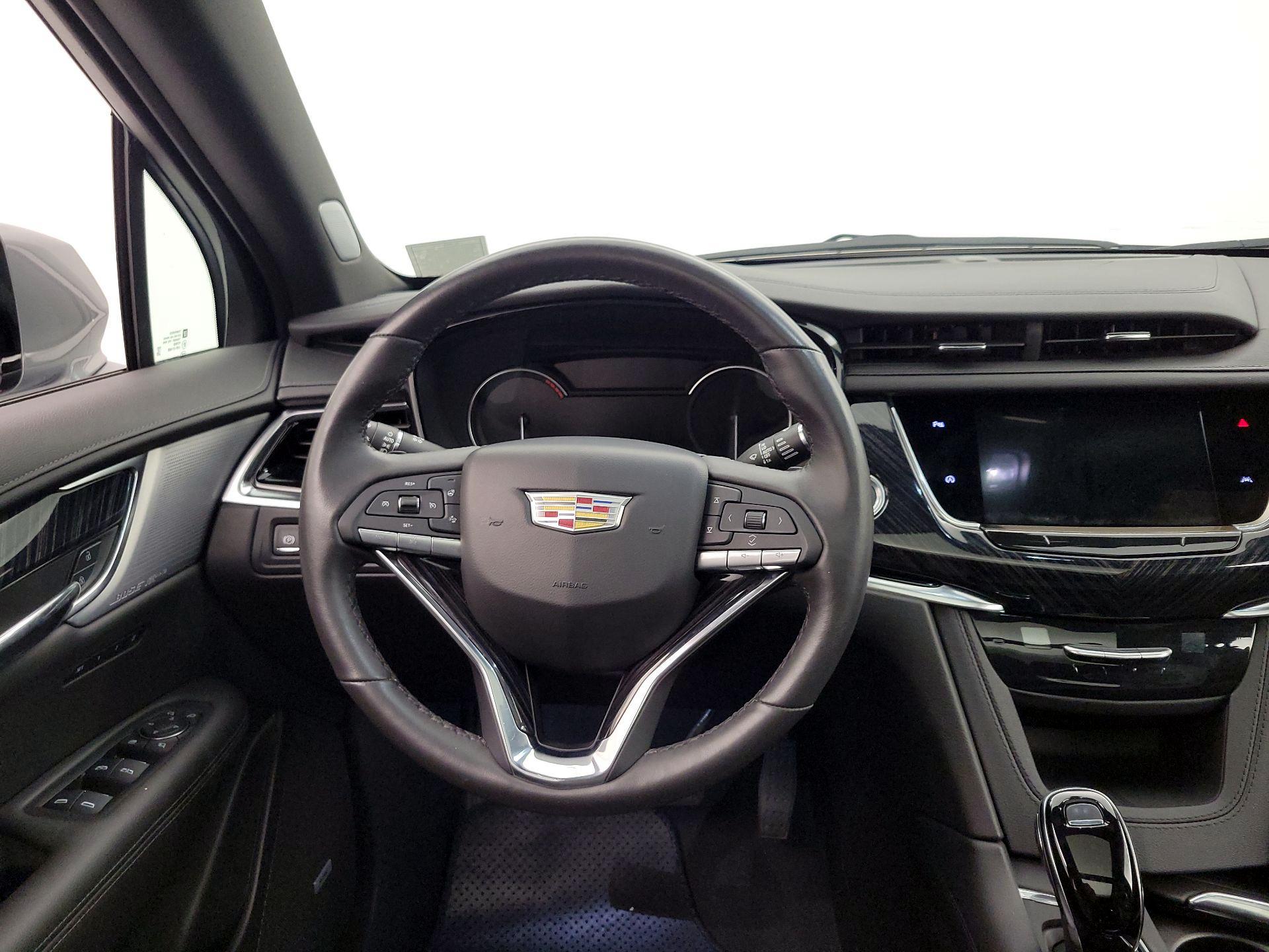 Thumbnail: 2025 Cadillac XT6 - 10