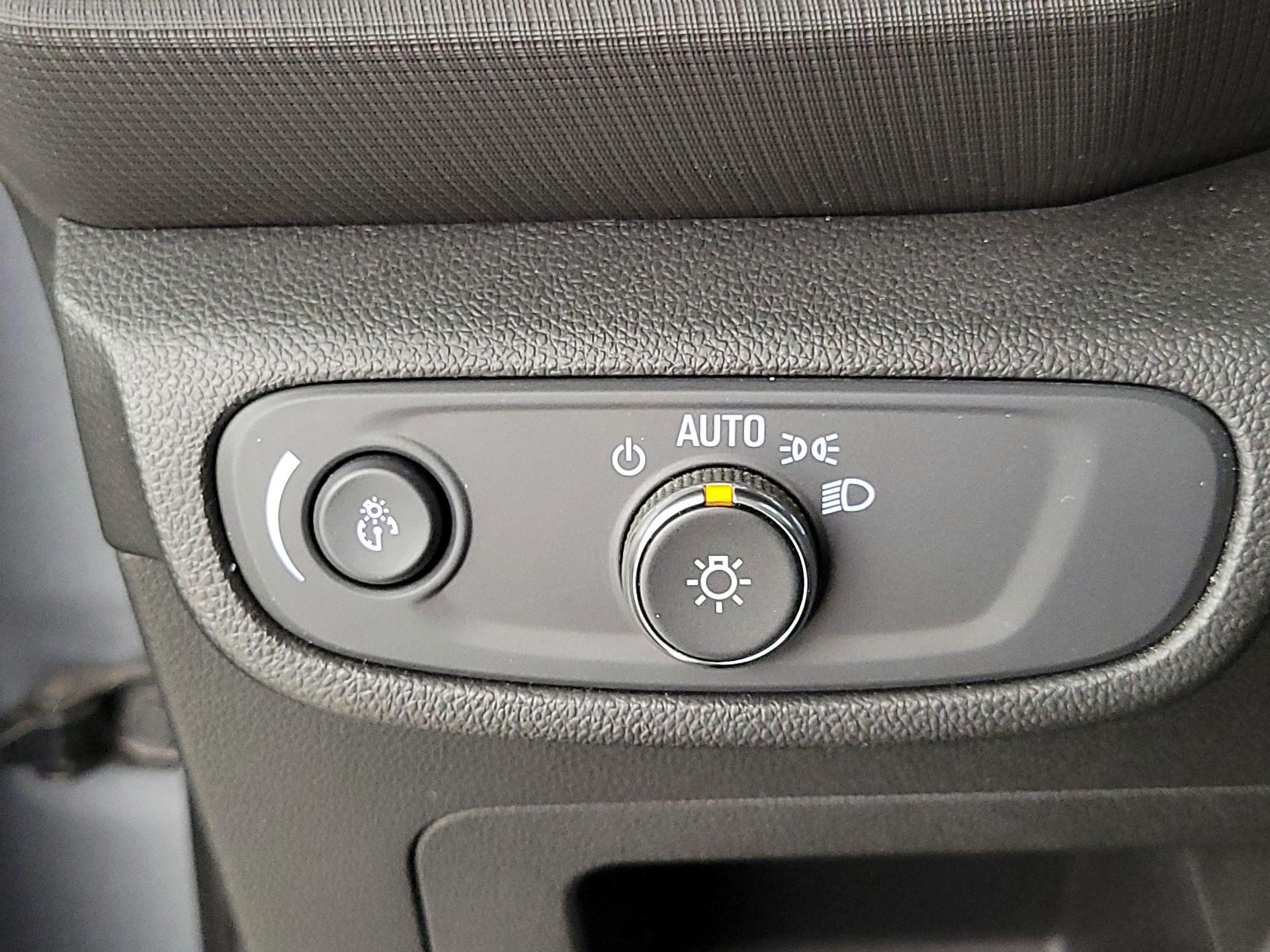 Thumbnail: 2022 Chevrolet TrailBlazer - 13