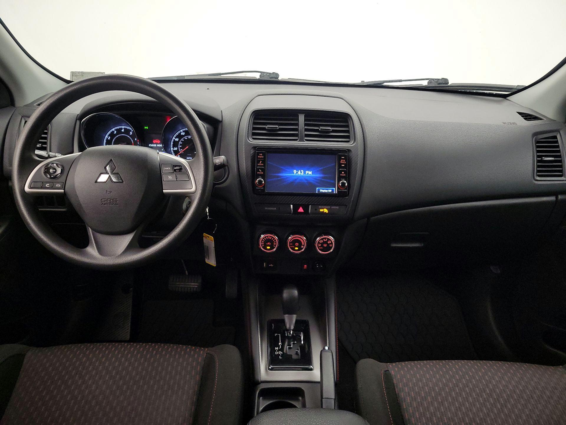 Thumbnail: 2019 Mitsubishi Outlander Sport - 9