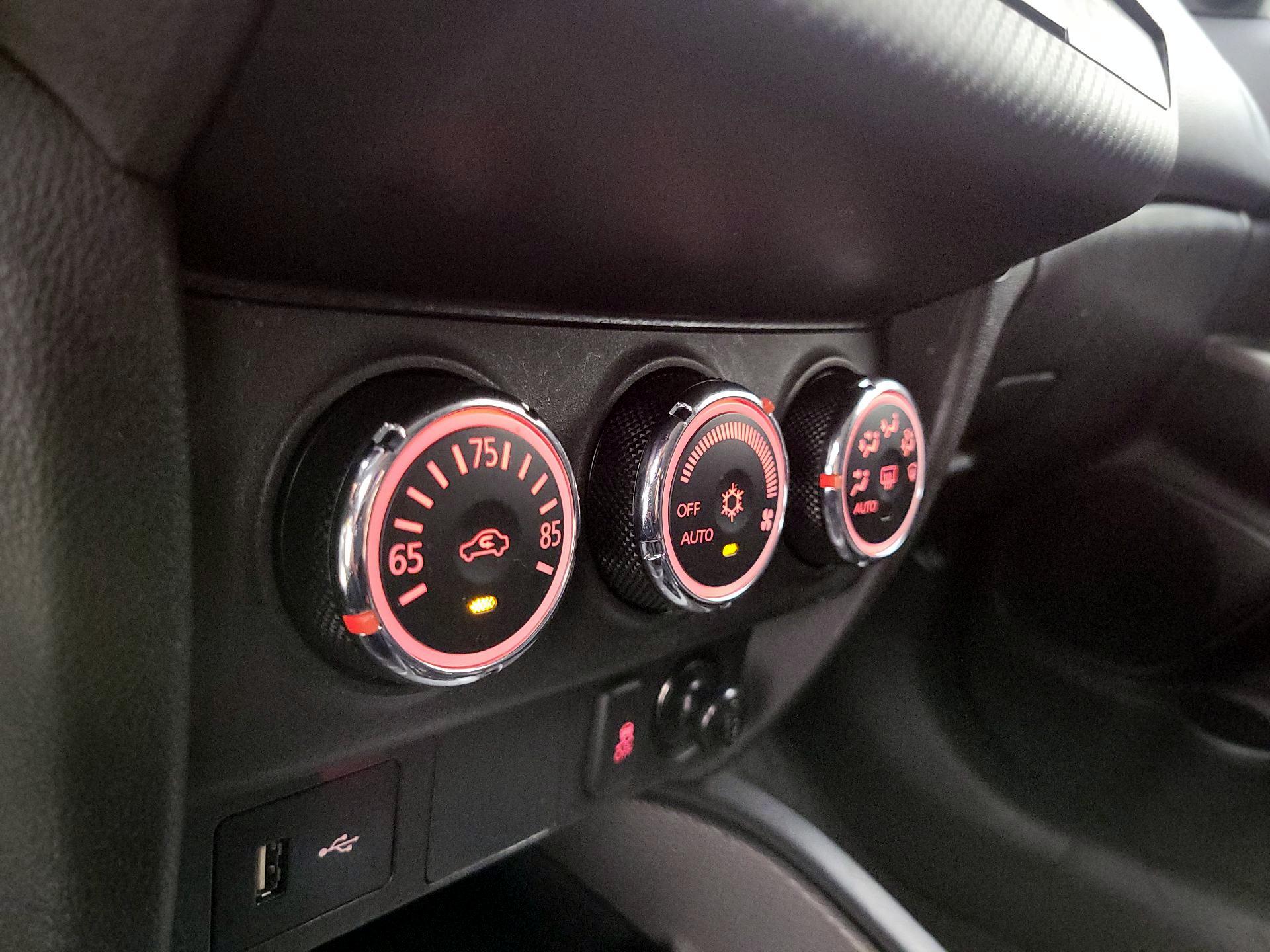 Thumbnail: 2019 Mitsubishi Outlander Sport - 15