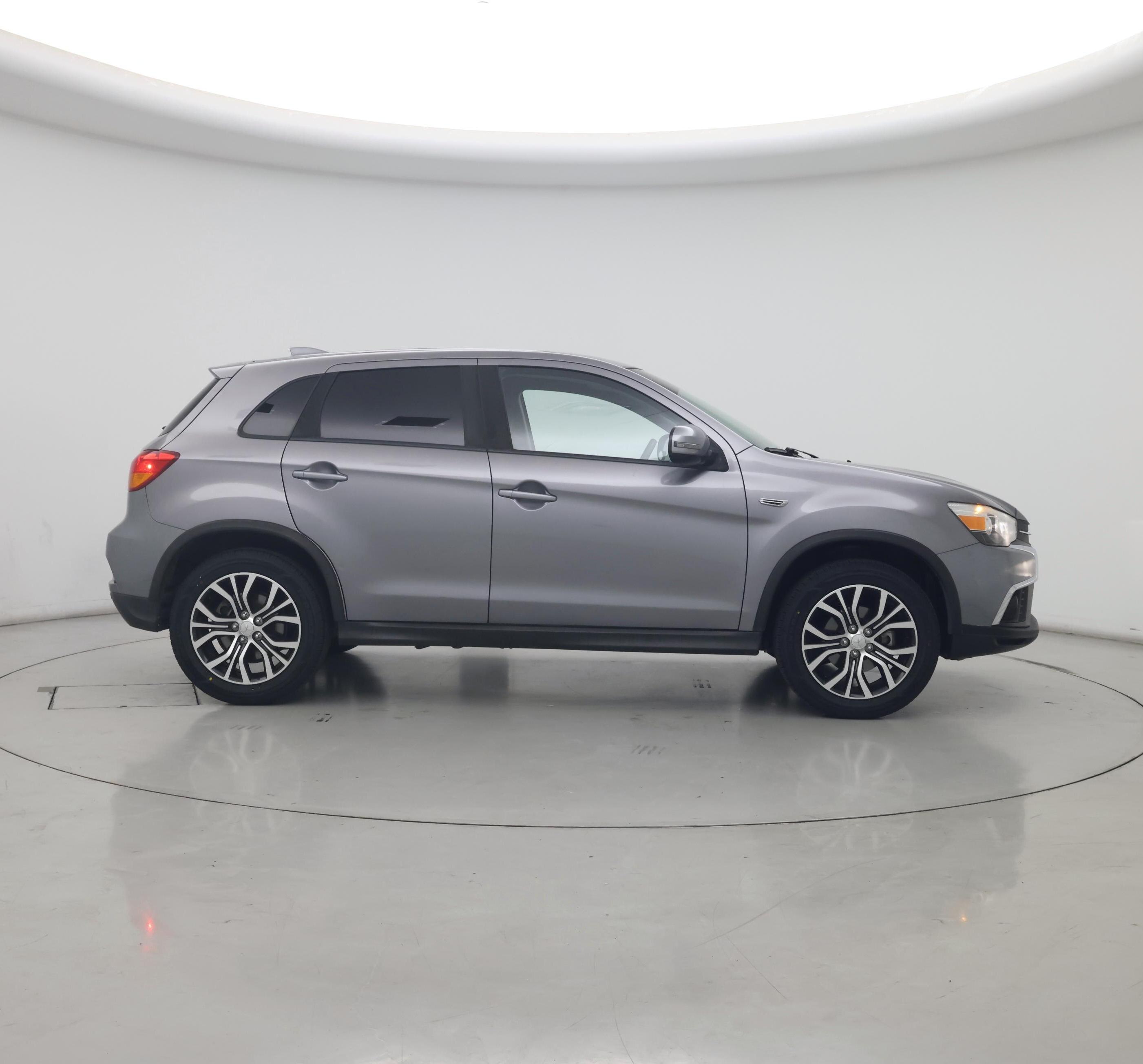 Thumbnail: 2019 Mitsubishi Outlander Sport - 7