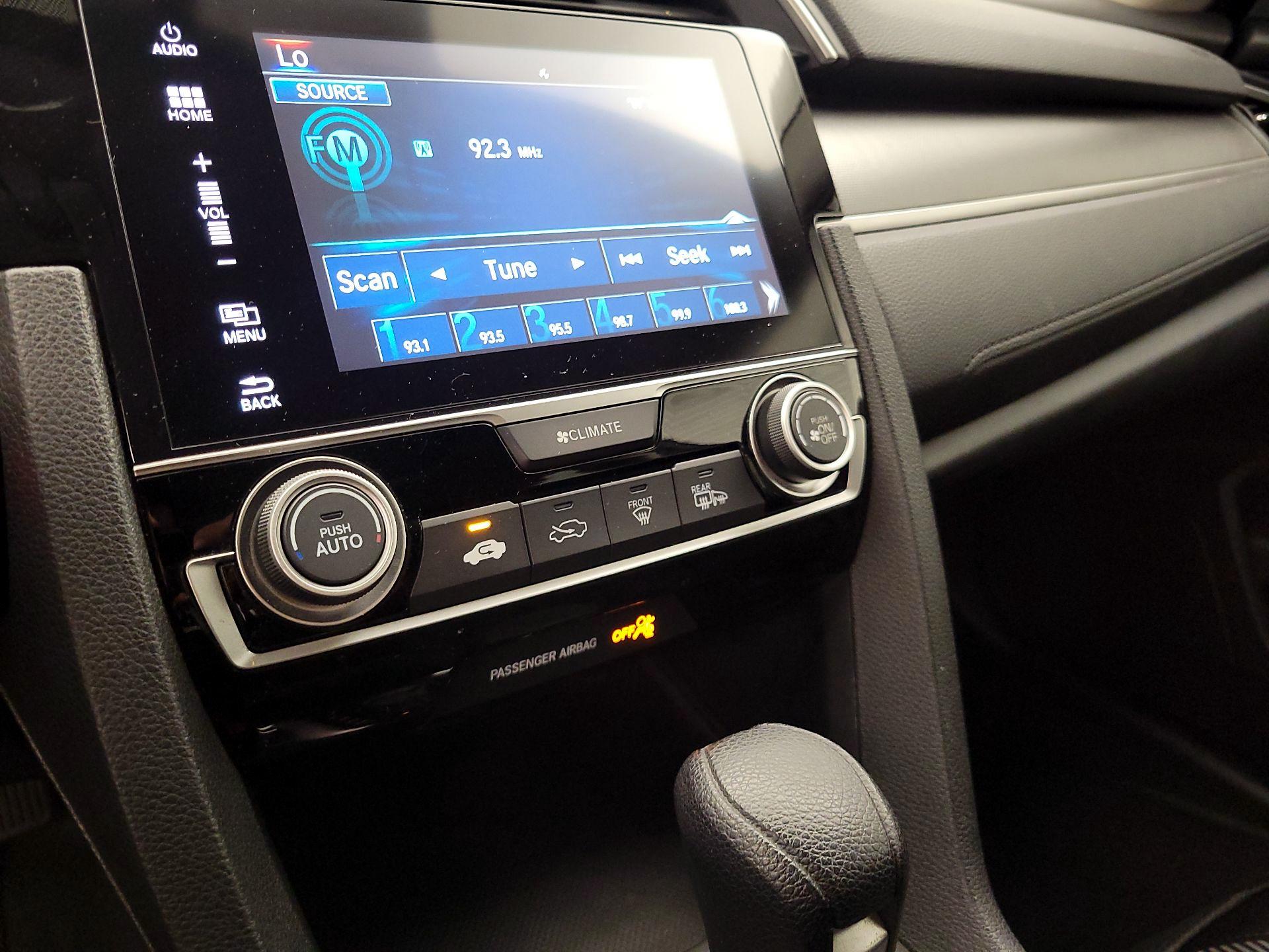 Thumbnail: 2016 Honda Civic - 16