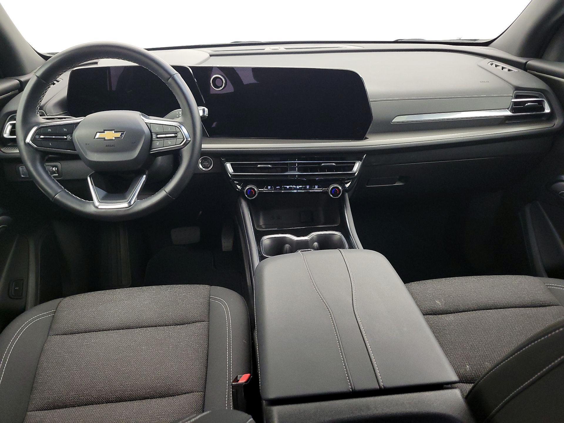 Thumbnail: 2025 Chevrolet Traverse - 11