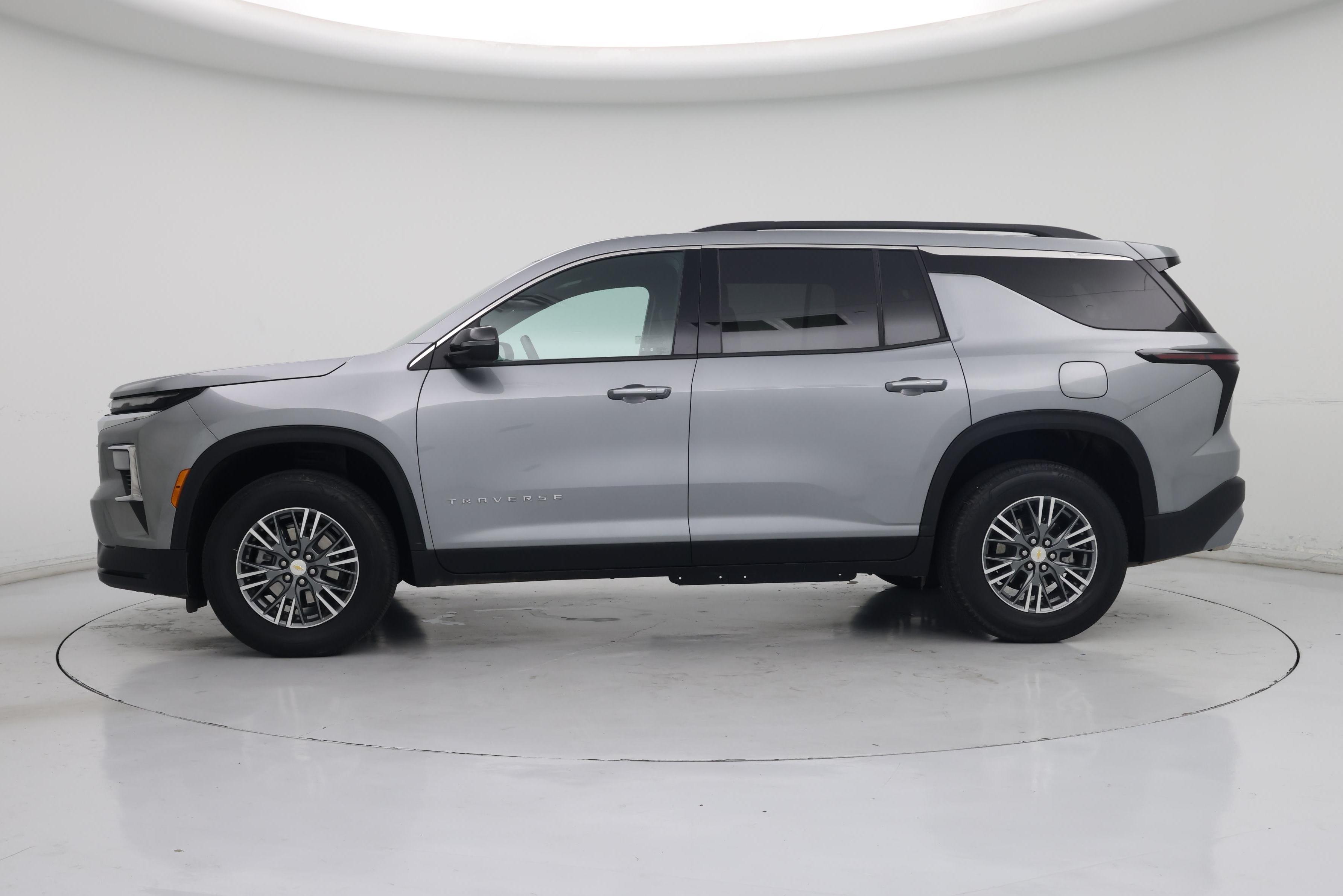 Thumbnail: 2025 Chevrolet Traverse - 3