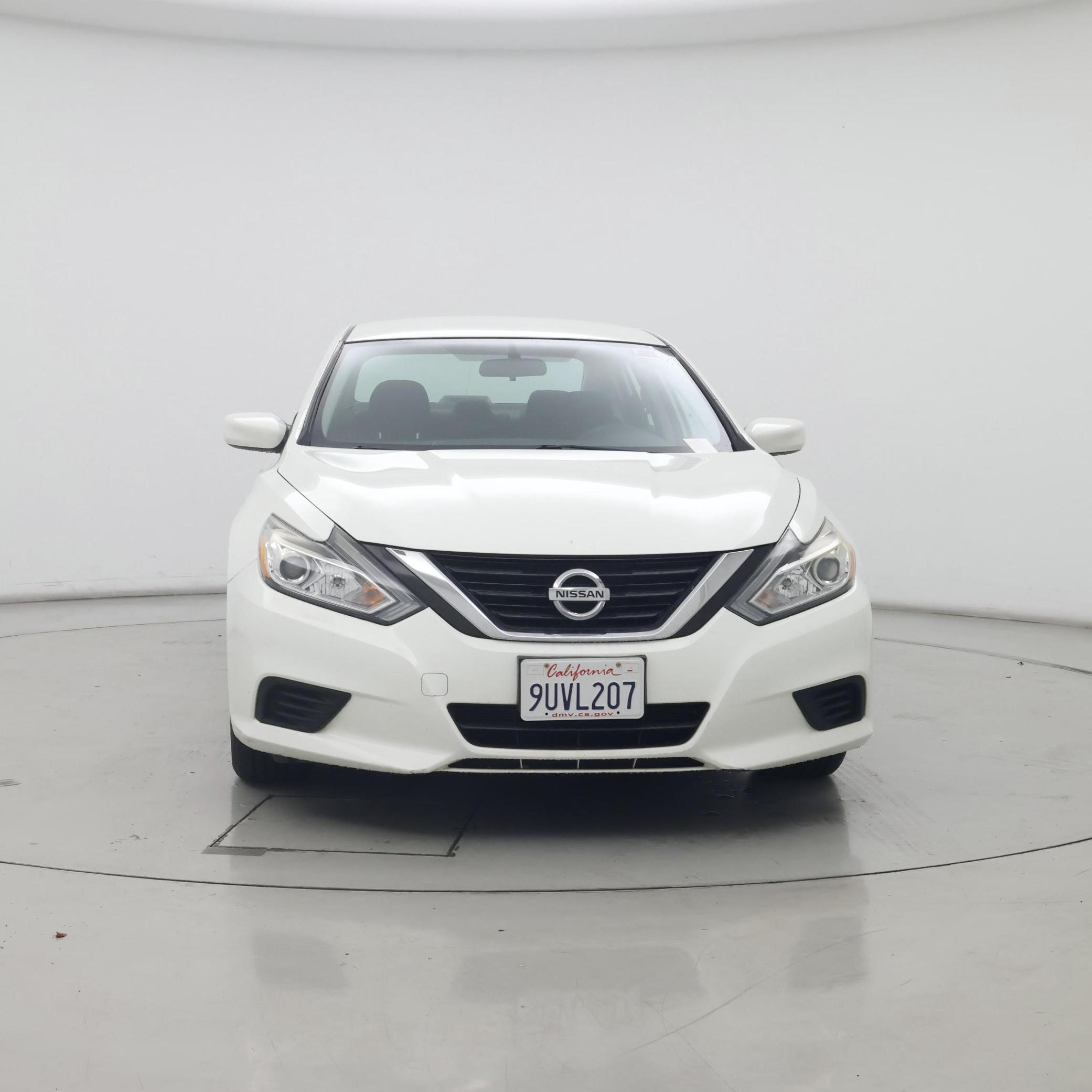 Thumbnail: 2018 Nissan Altima - 5