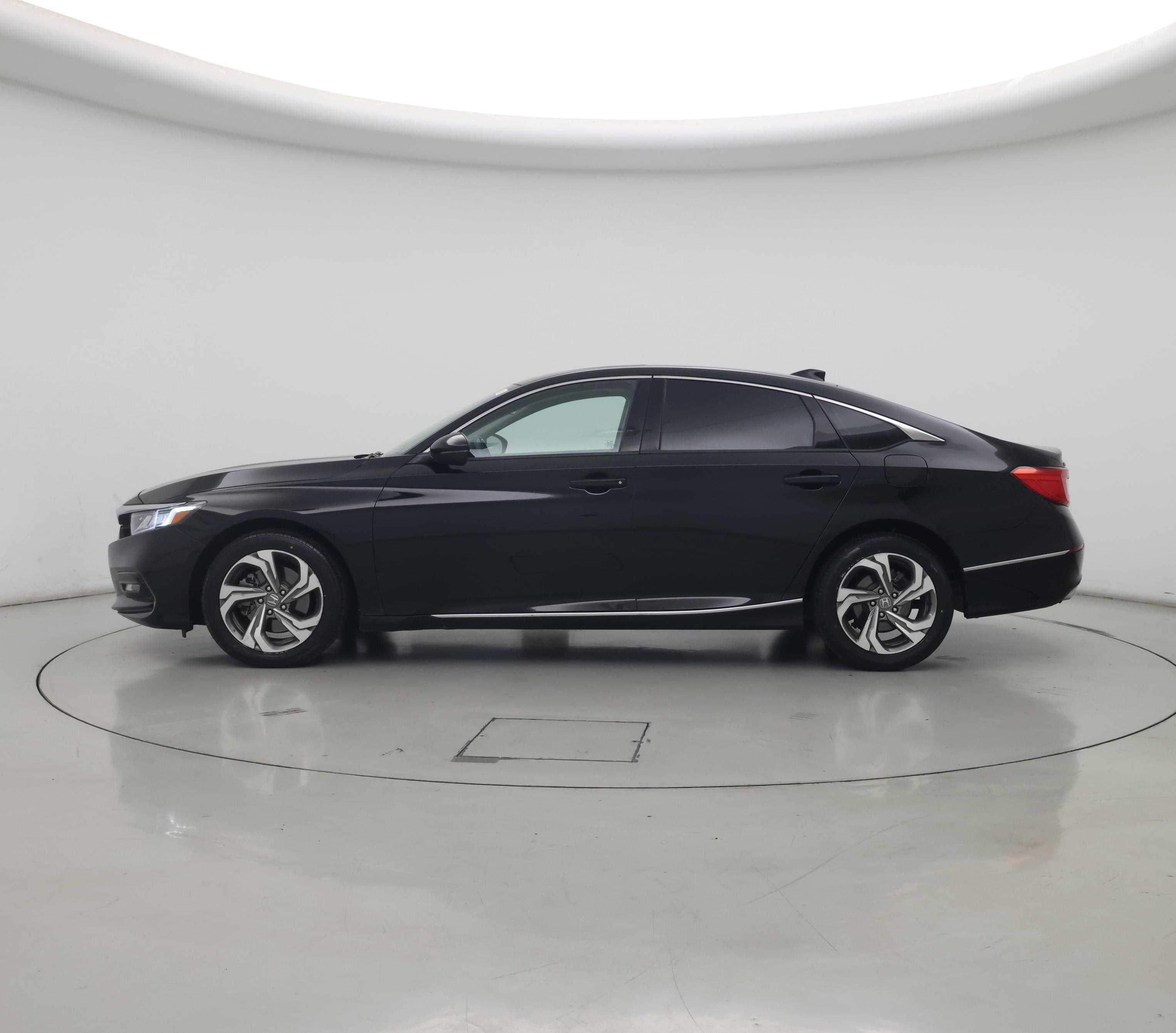 Thumbnail: 2018 Honda Accord - 3