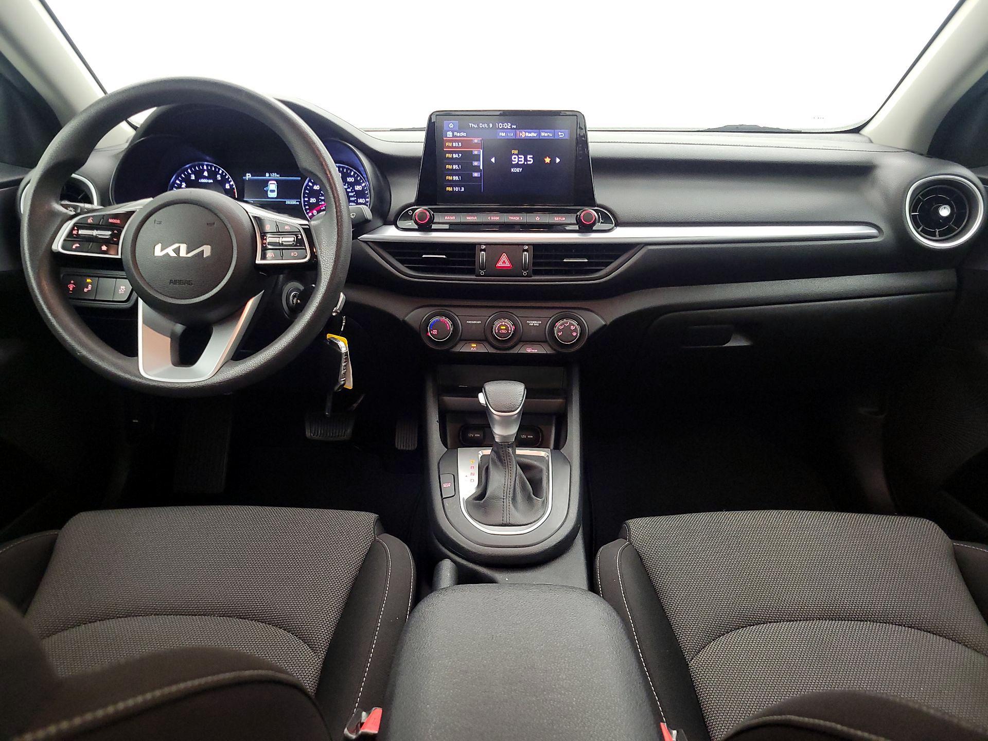 Thumbnail: 2022 Kia Forte - 9