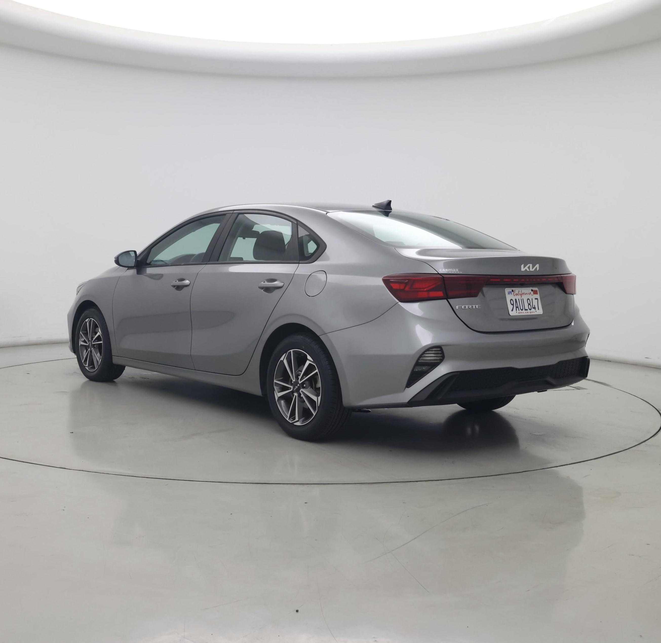 Thumbnail: 2022 Kia Forte - 2