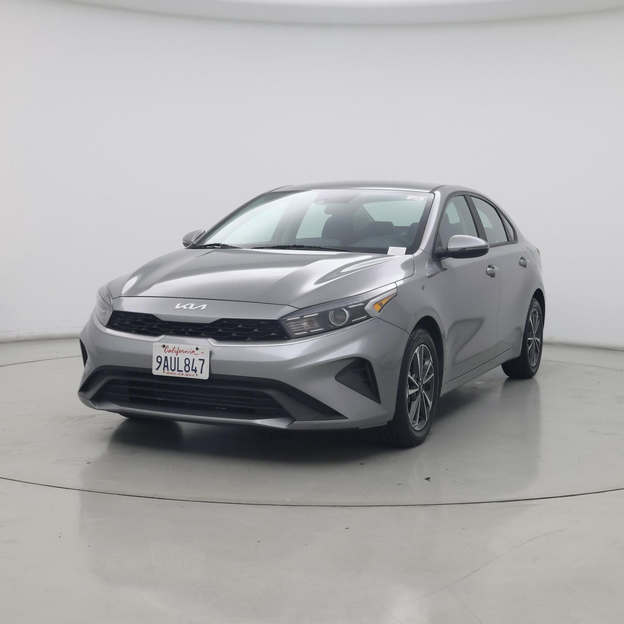 Thumbnail: 2022 Kia Forte - 4