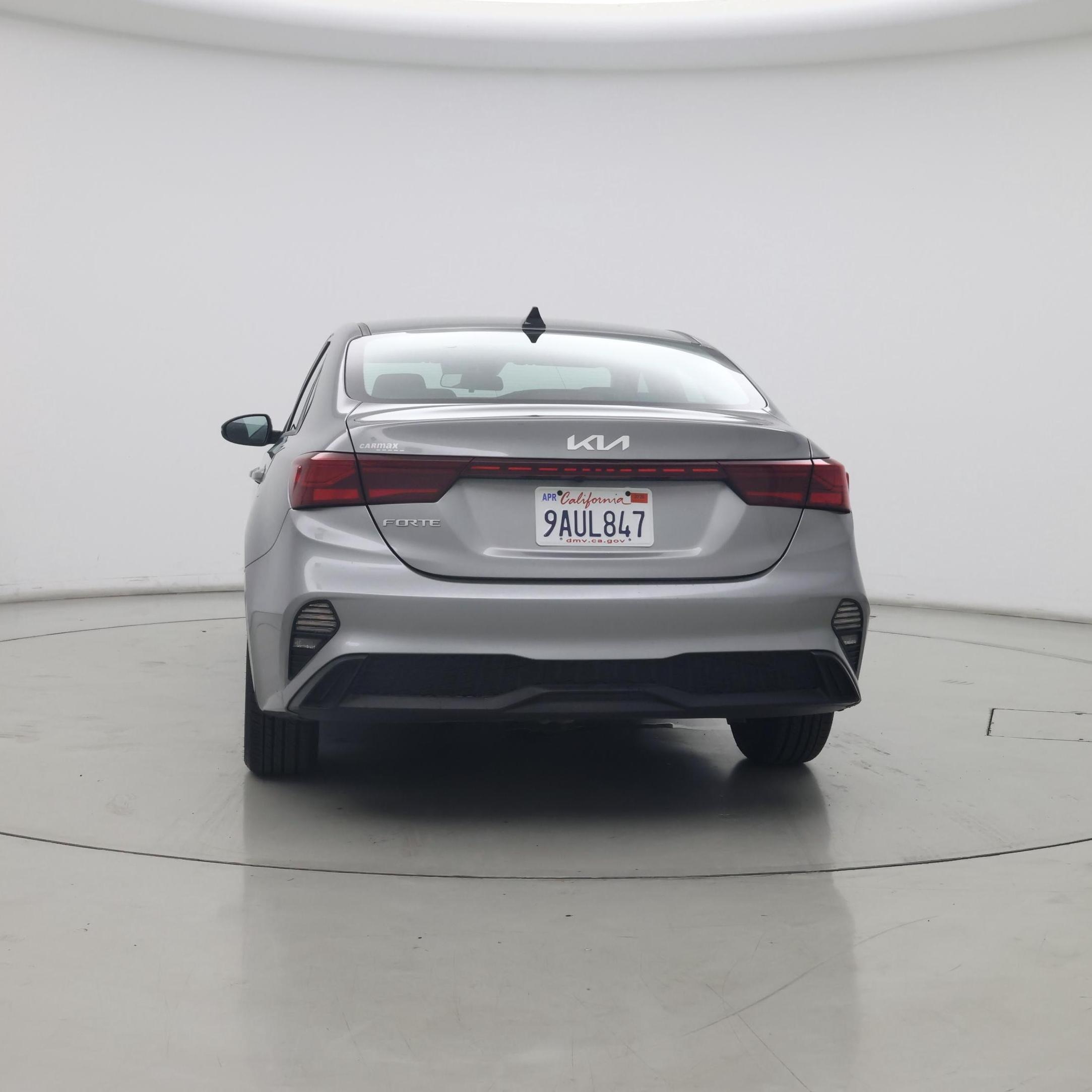 Thumbnail: 2022 Kia Forte - 6