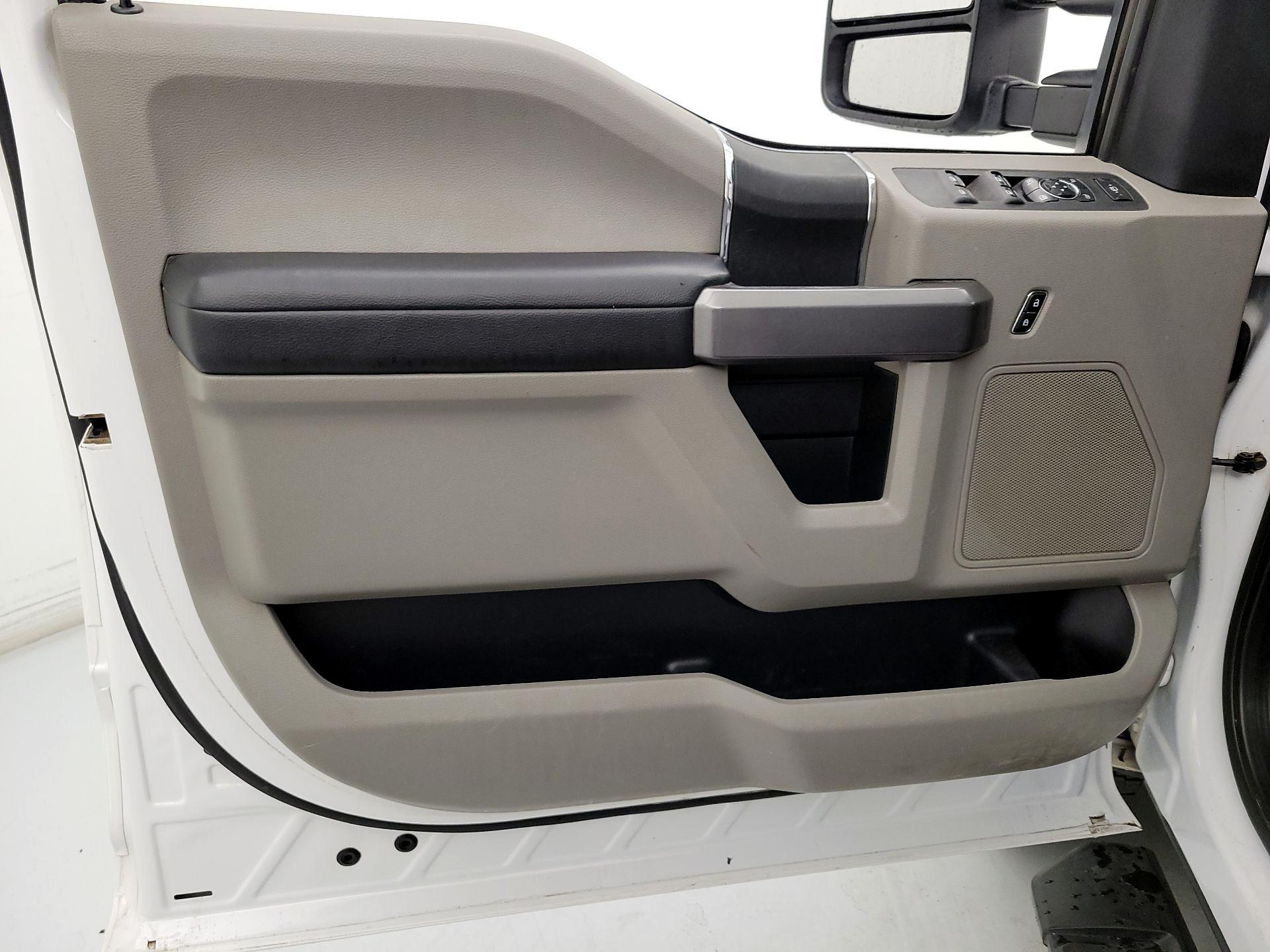 Thumbnail: 2021 Ford F-250 - 12