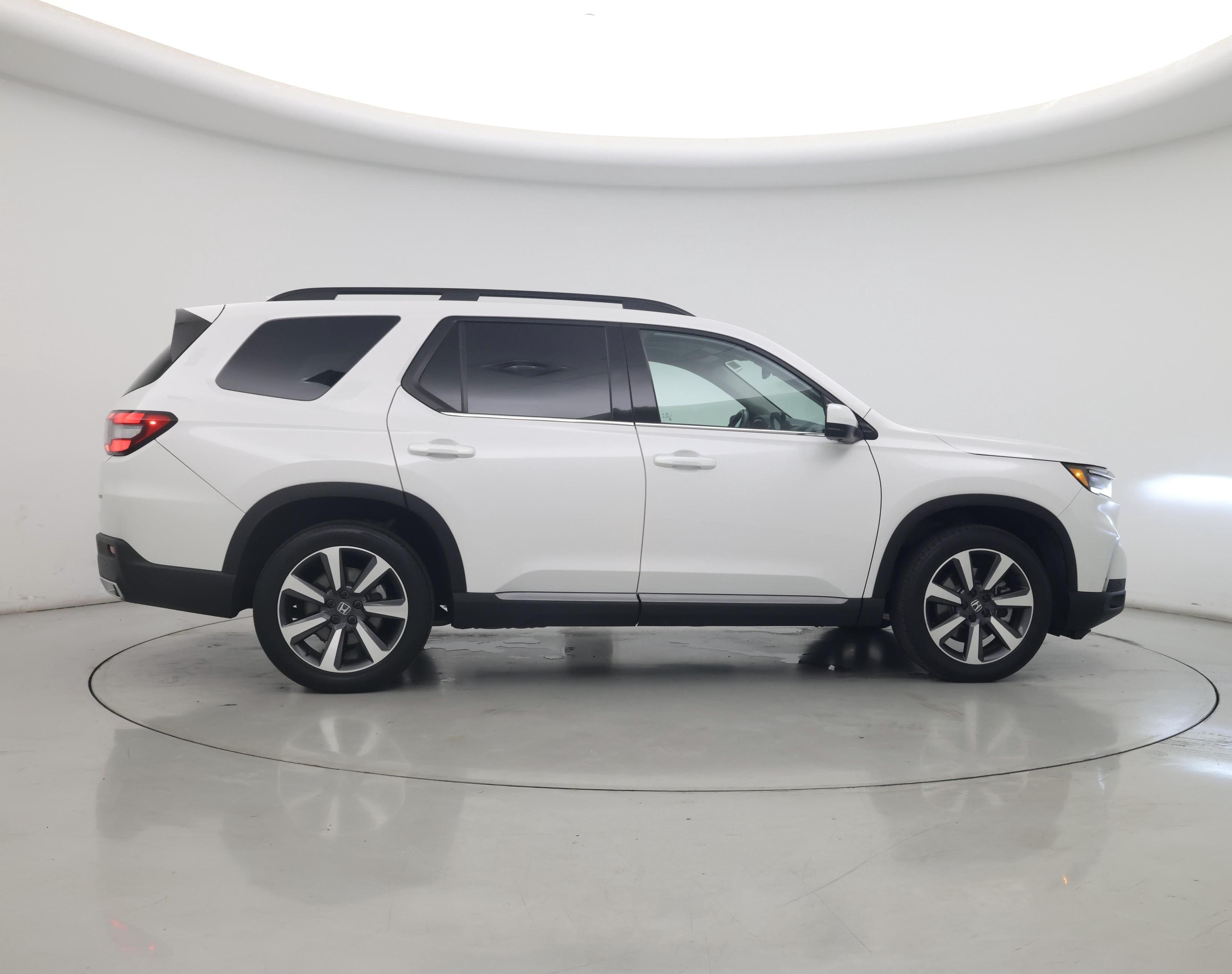 Thumbnail: 2023 Honda Pilot - 7