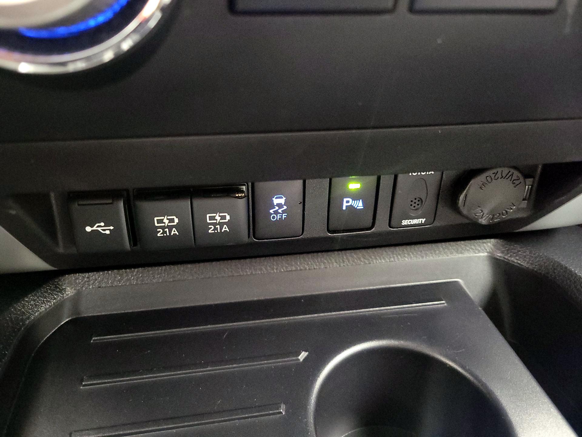 Thumbnail: 2021 Toyota Tundra - 19