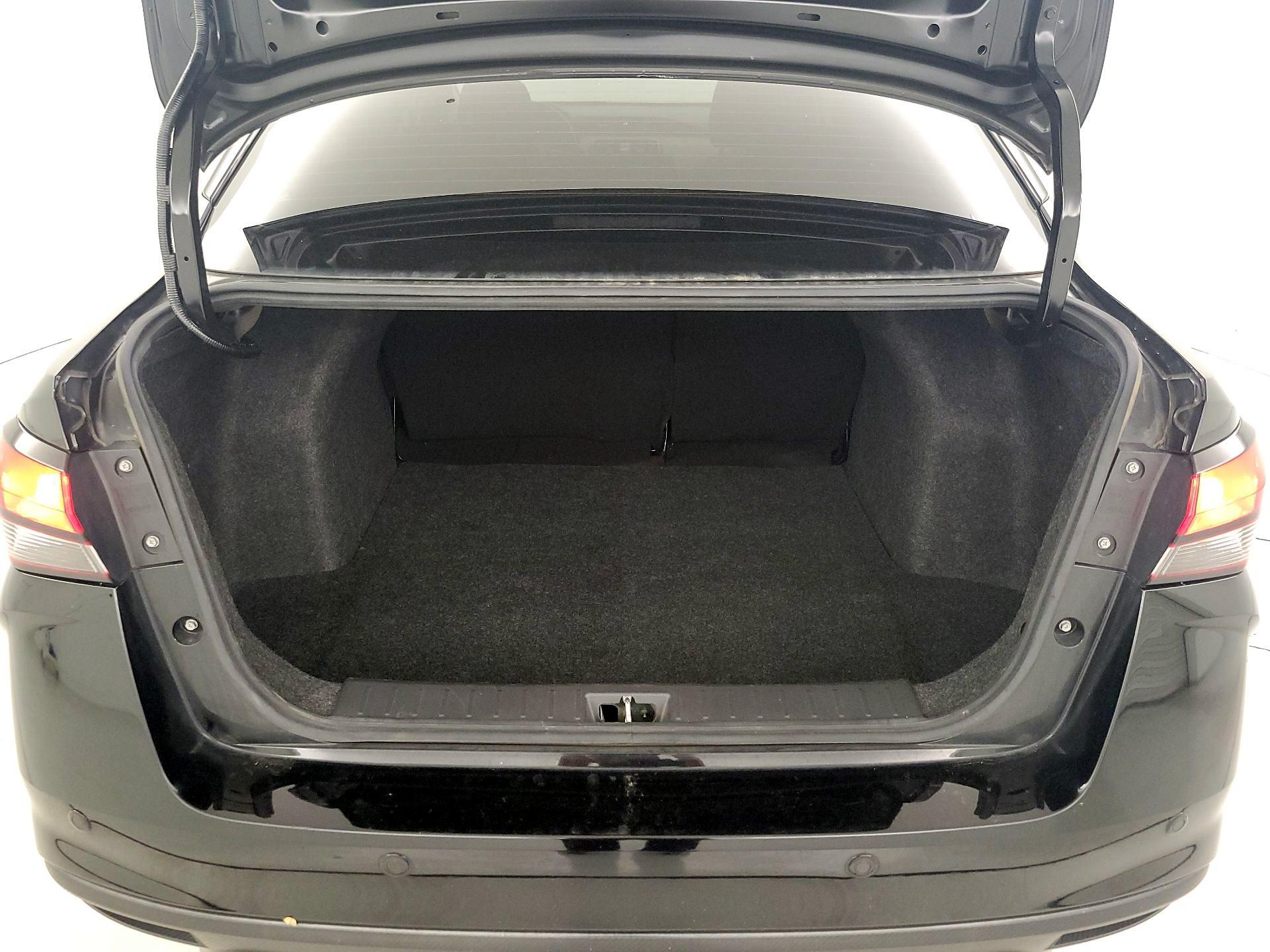 Thumbnail: 2021 Nissan Versa - 19