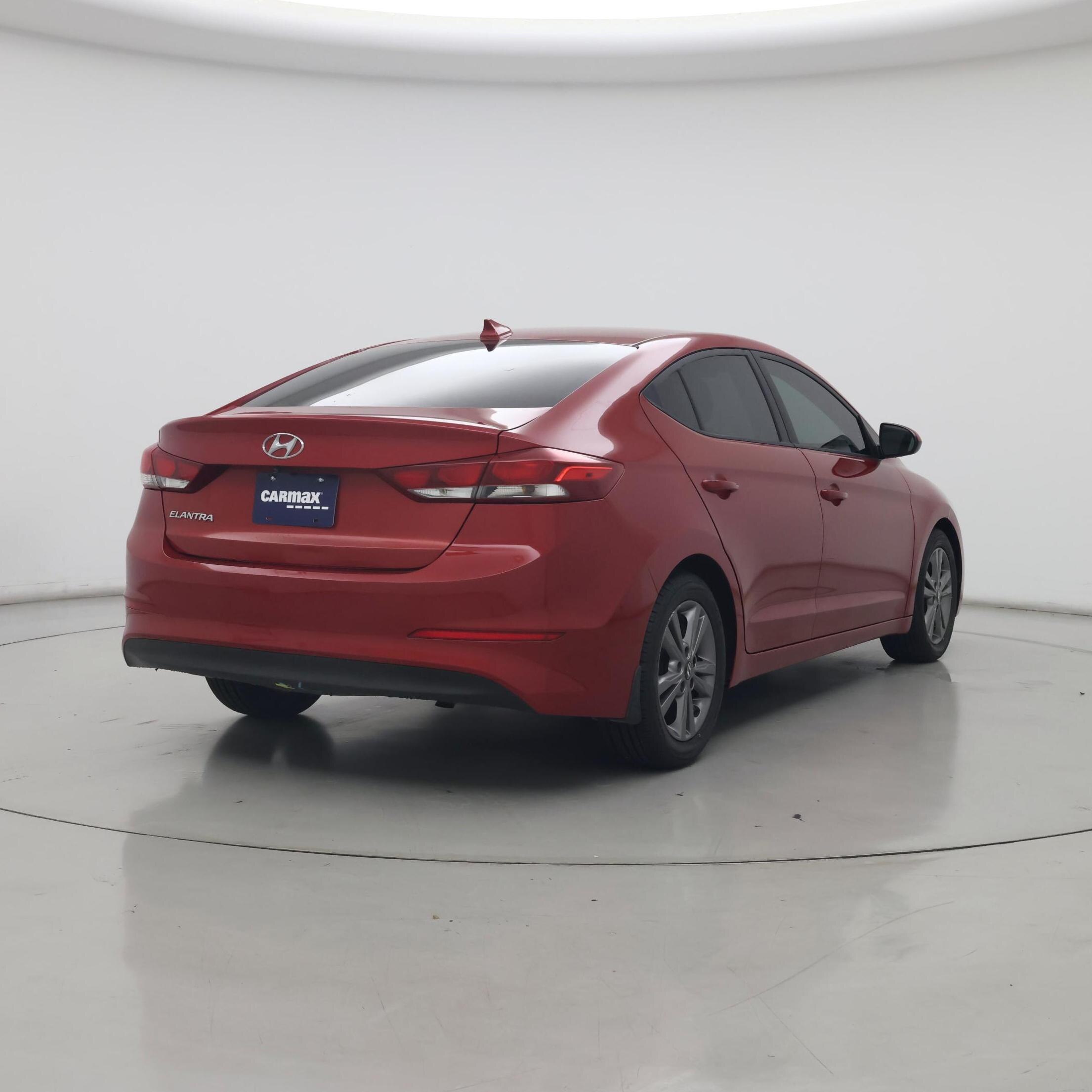 Thumbnail: 2017 Hyundai Elantra - 8