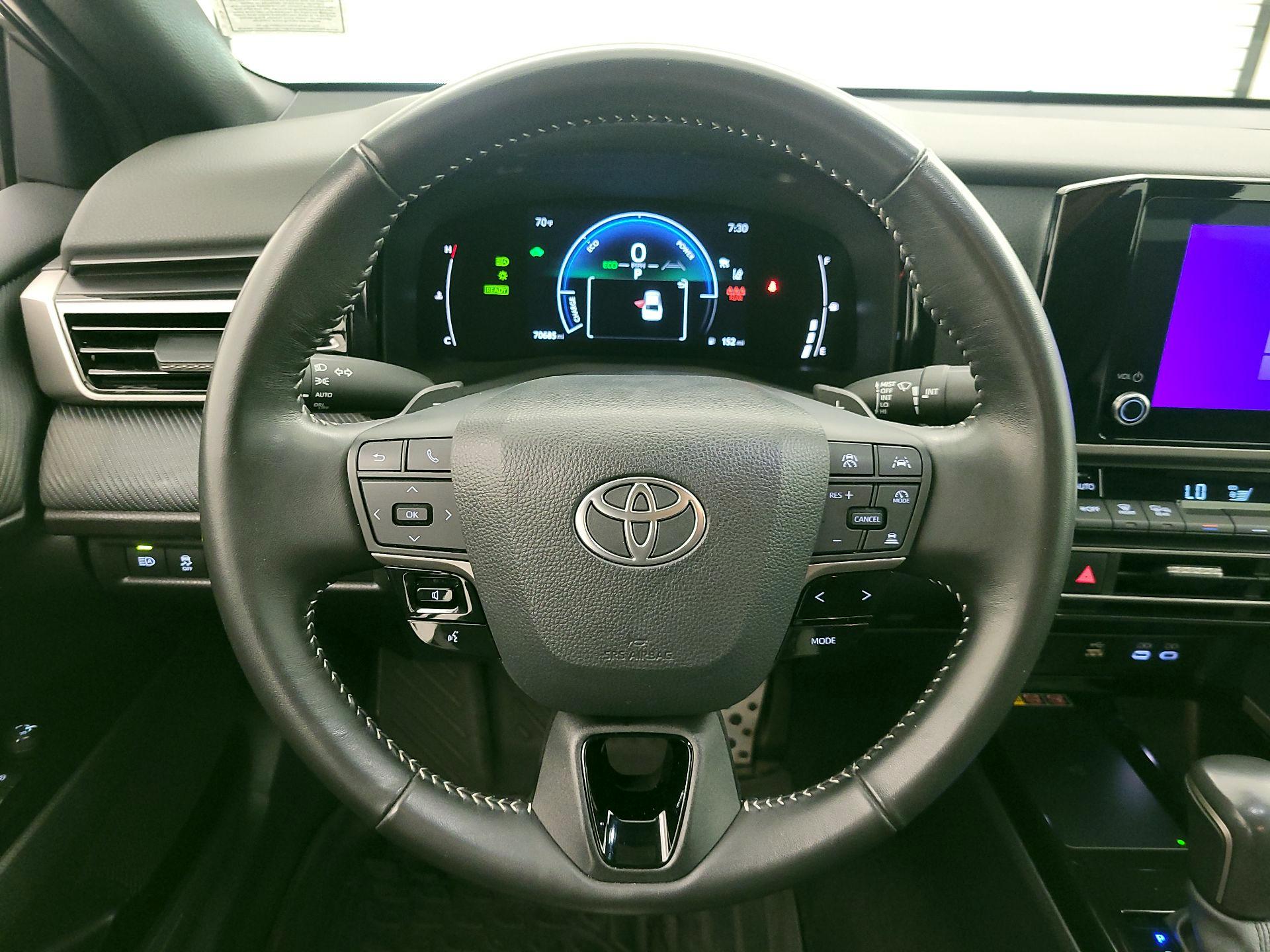 Thumbnail: 2025 Toyota Camry - 10