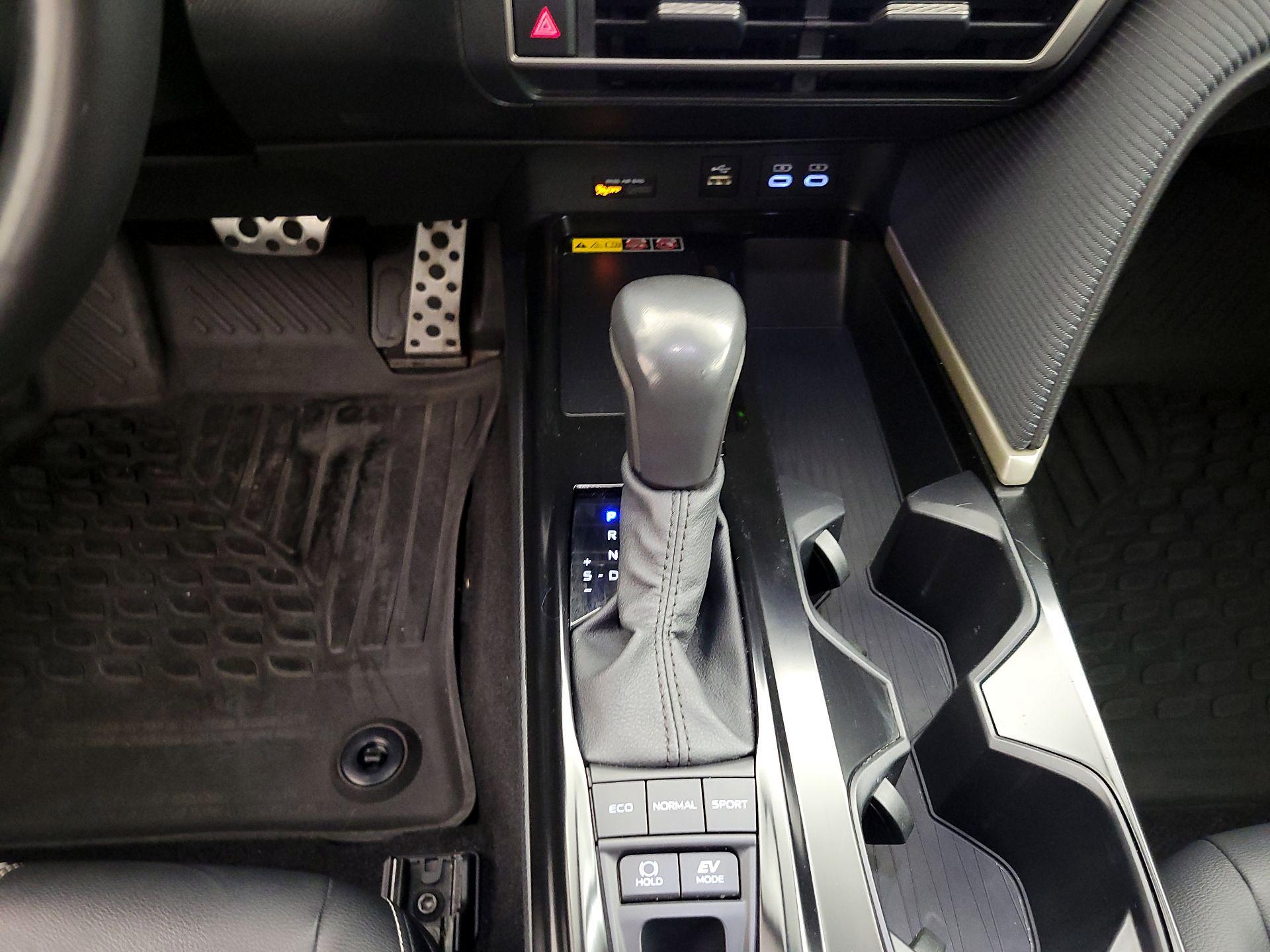 Thumbnail: 2025 Toyota Camry - 17