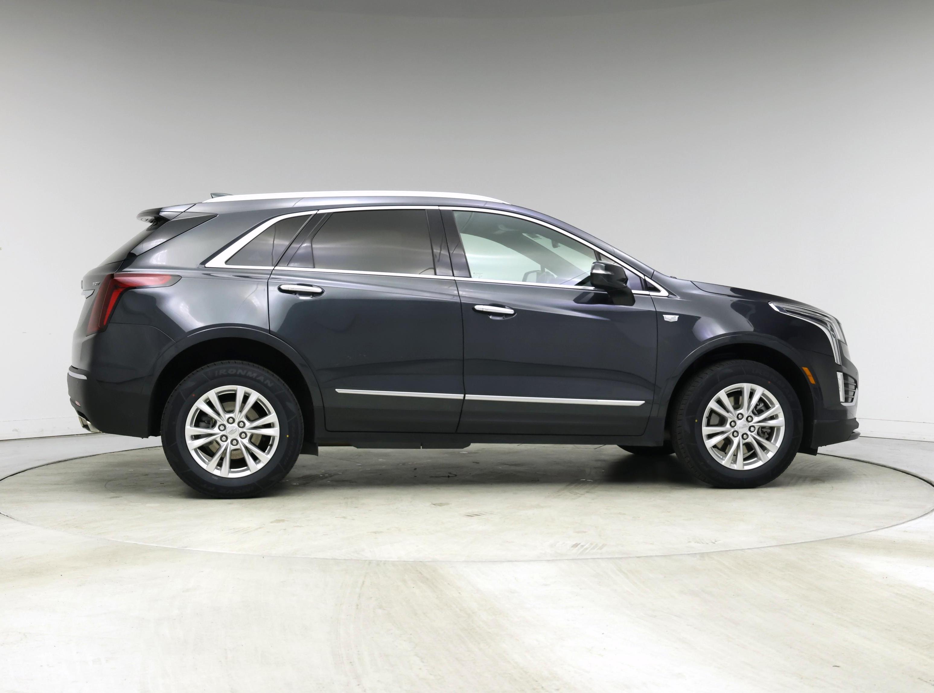 Thumbnail: 2023 Cadillac XT5 - 7