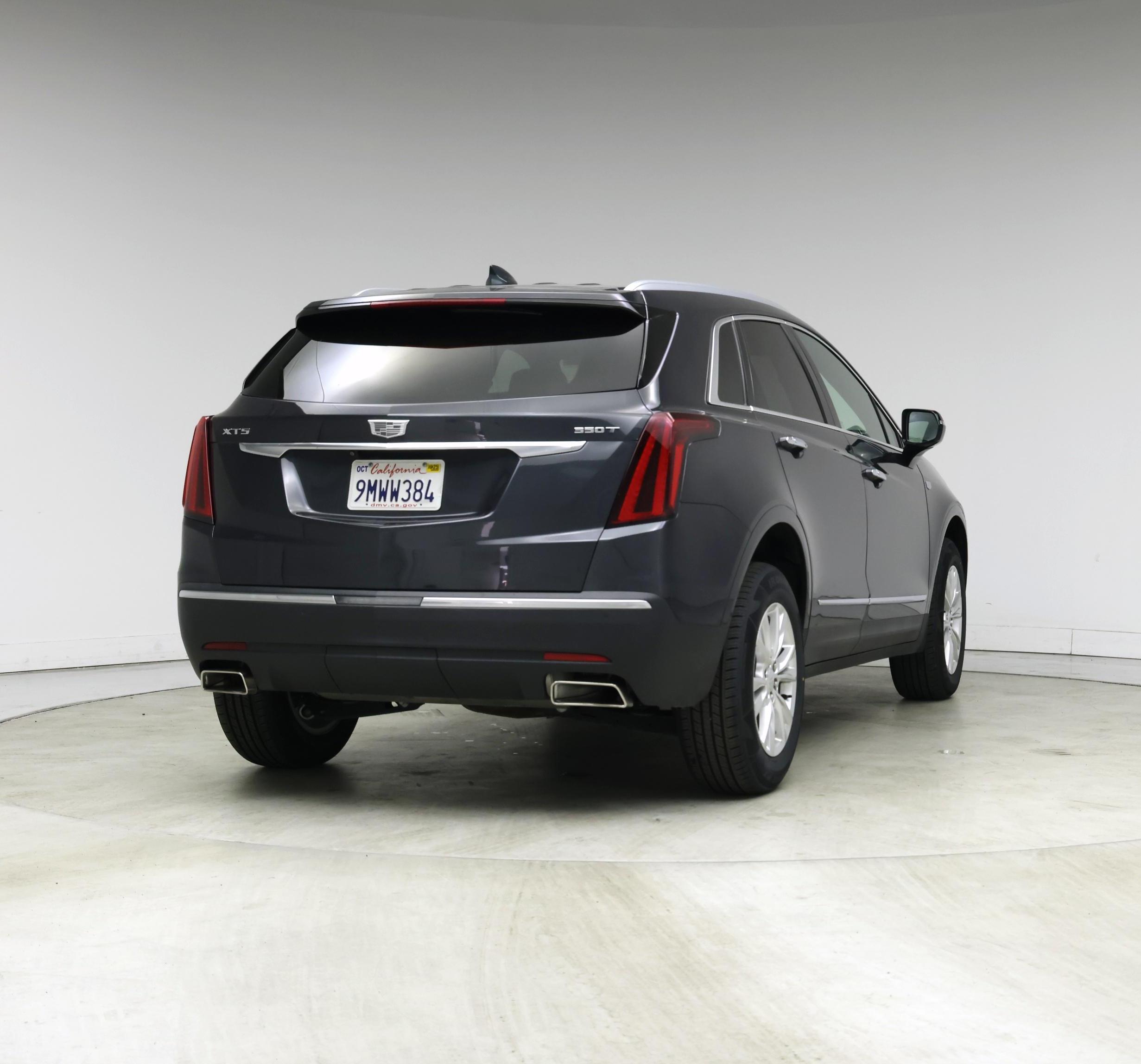 Thumbnail: 2023 Cadillac XT5 - 8