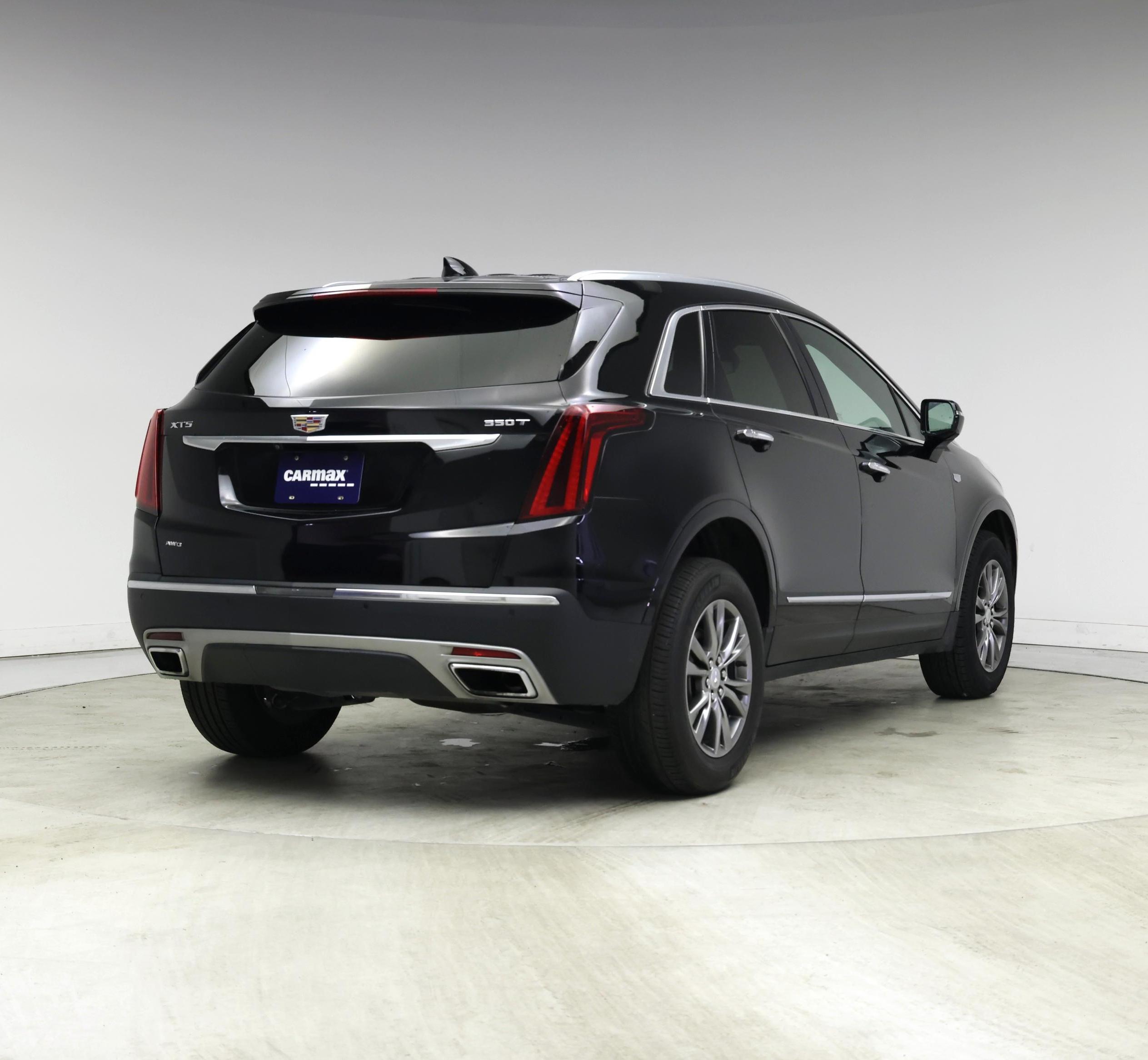 Thumbnail: 2023 Cadillac XT5 - 8