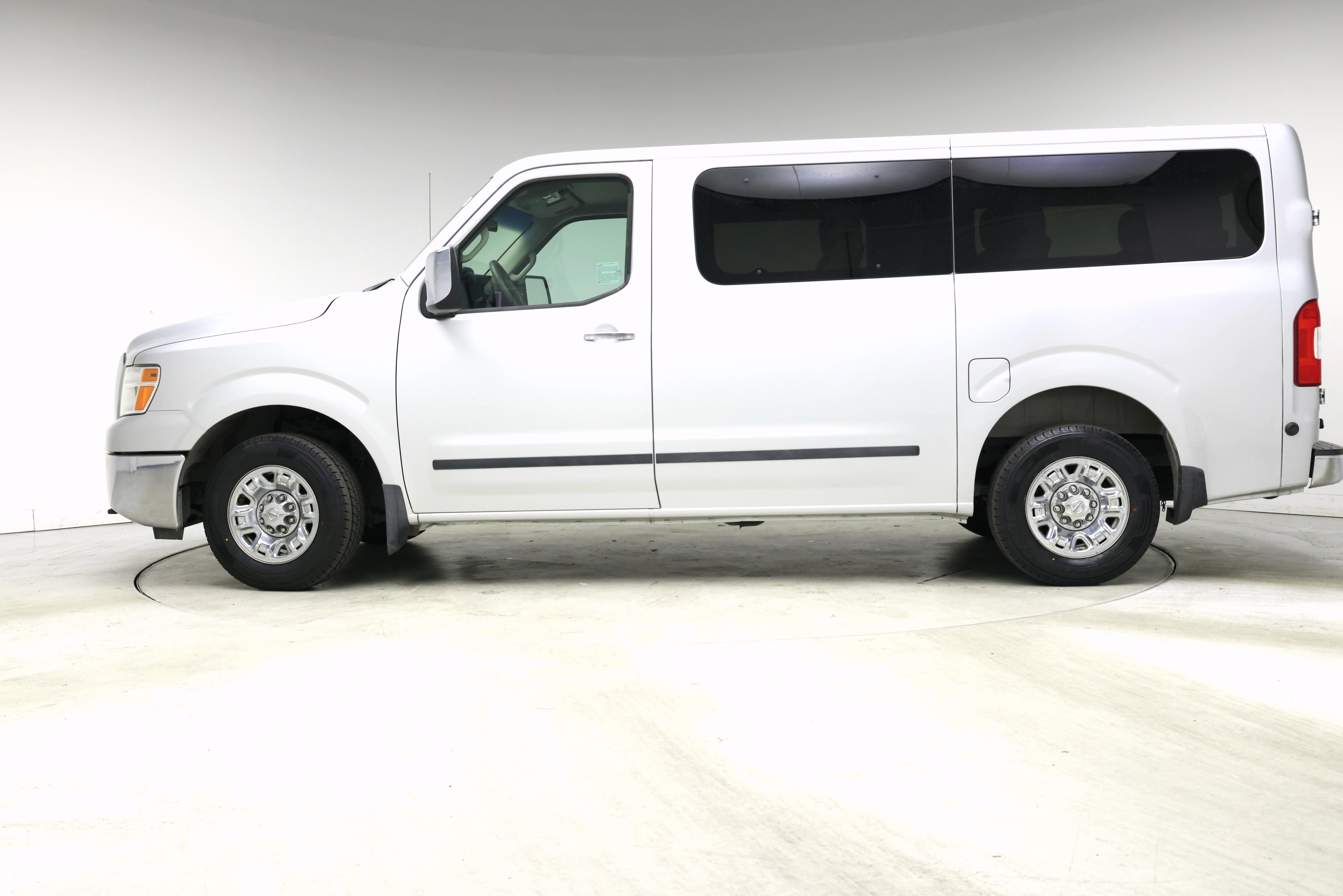 Thumbnail: 2014 Nissan NV - 3