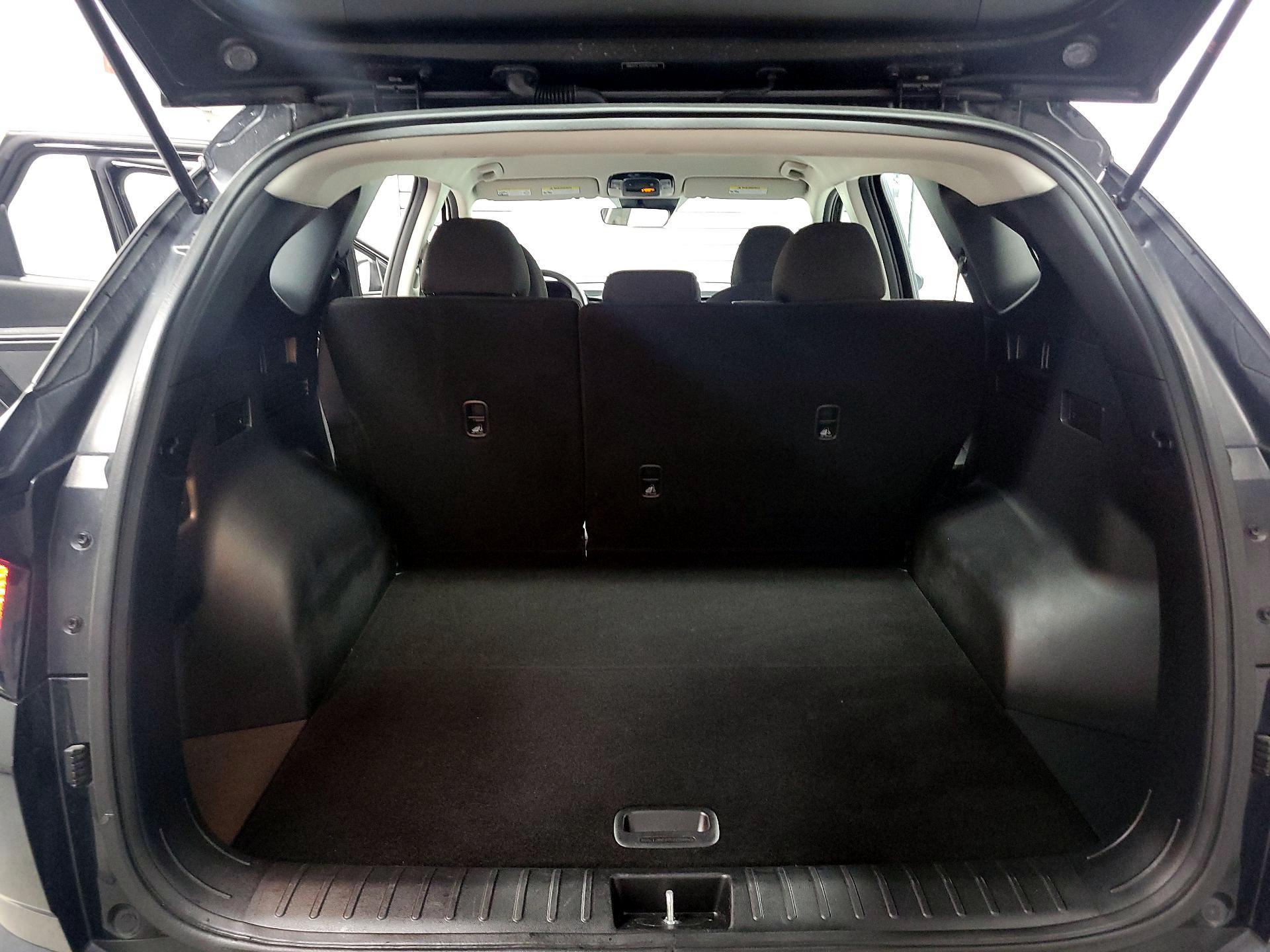 Thumbnail: 2023 Hyundai Tucson - 19