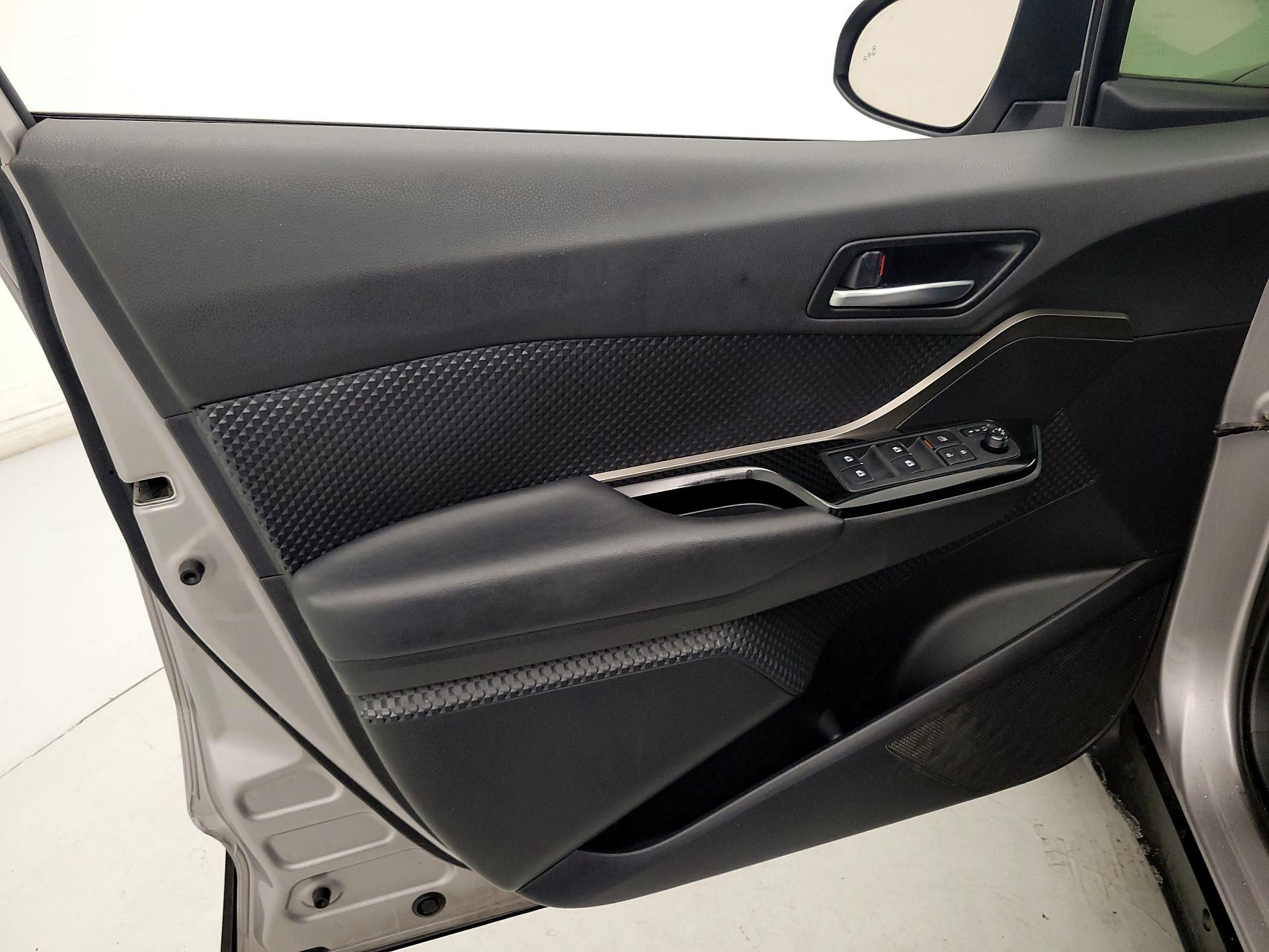 Thumbnail: 2019 Toyota C-HR - 12