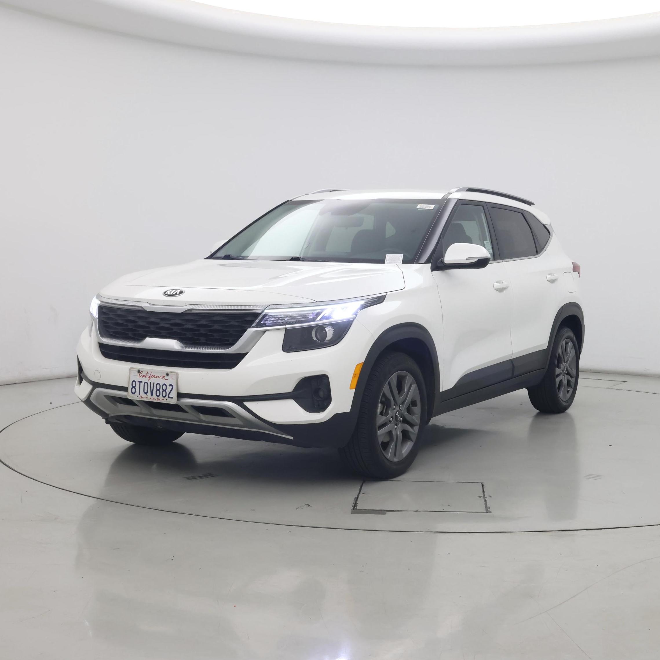Thumbnail: 2021 Kia Seltos - 4