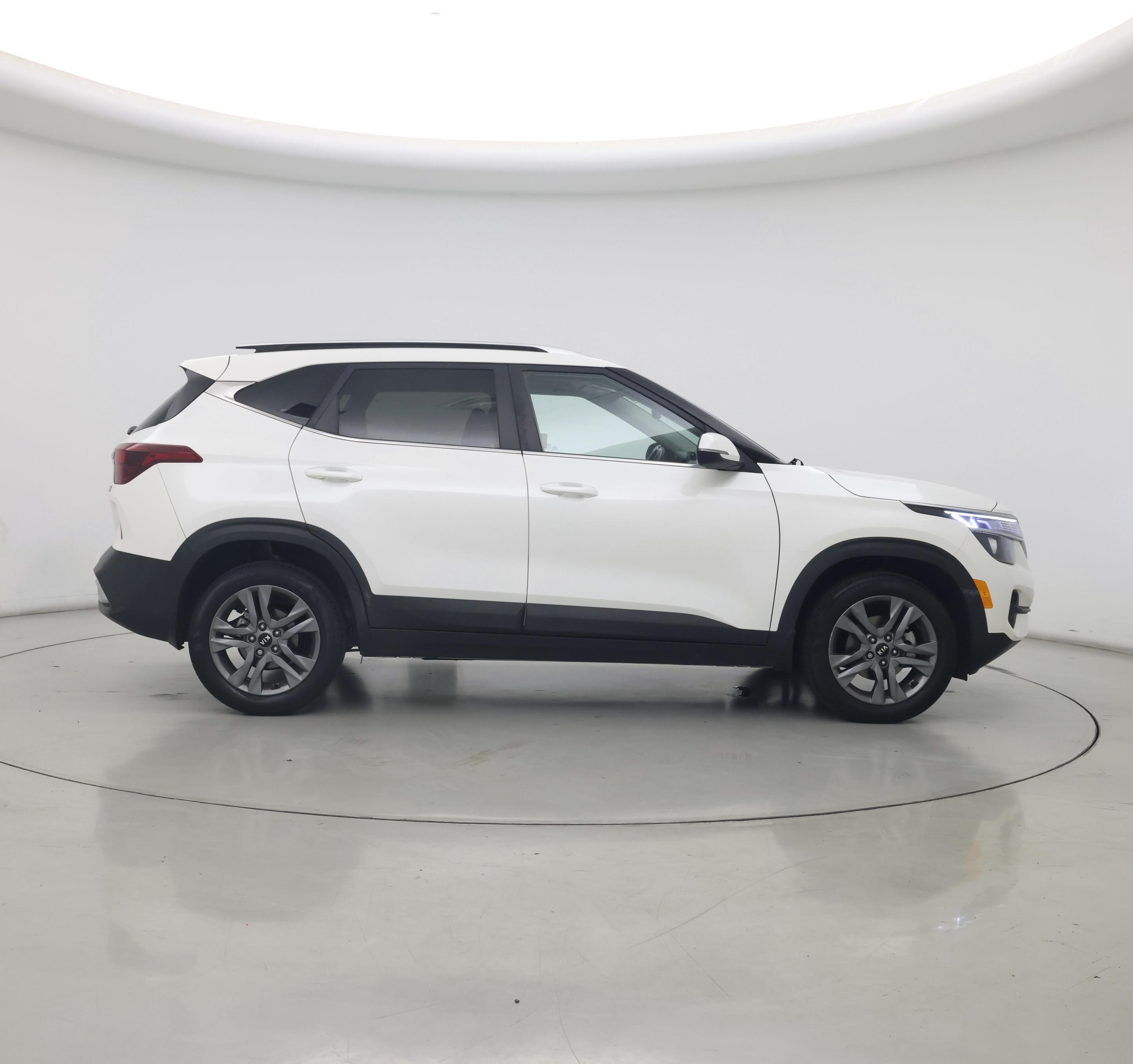 Thumbnail: 2021 Kia Seltos - 7