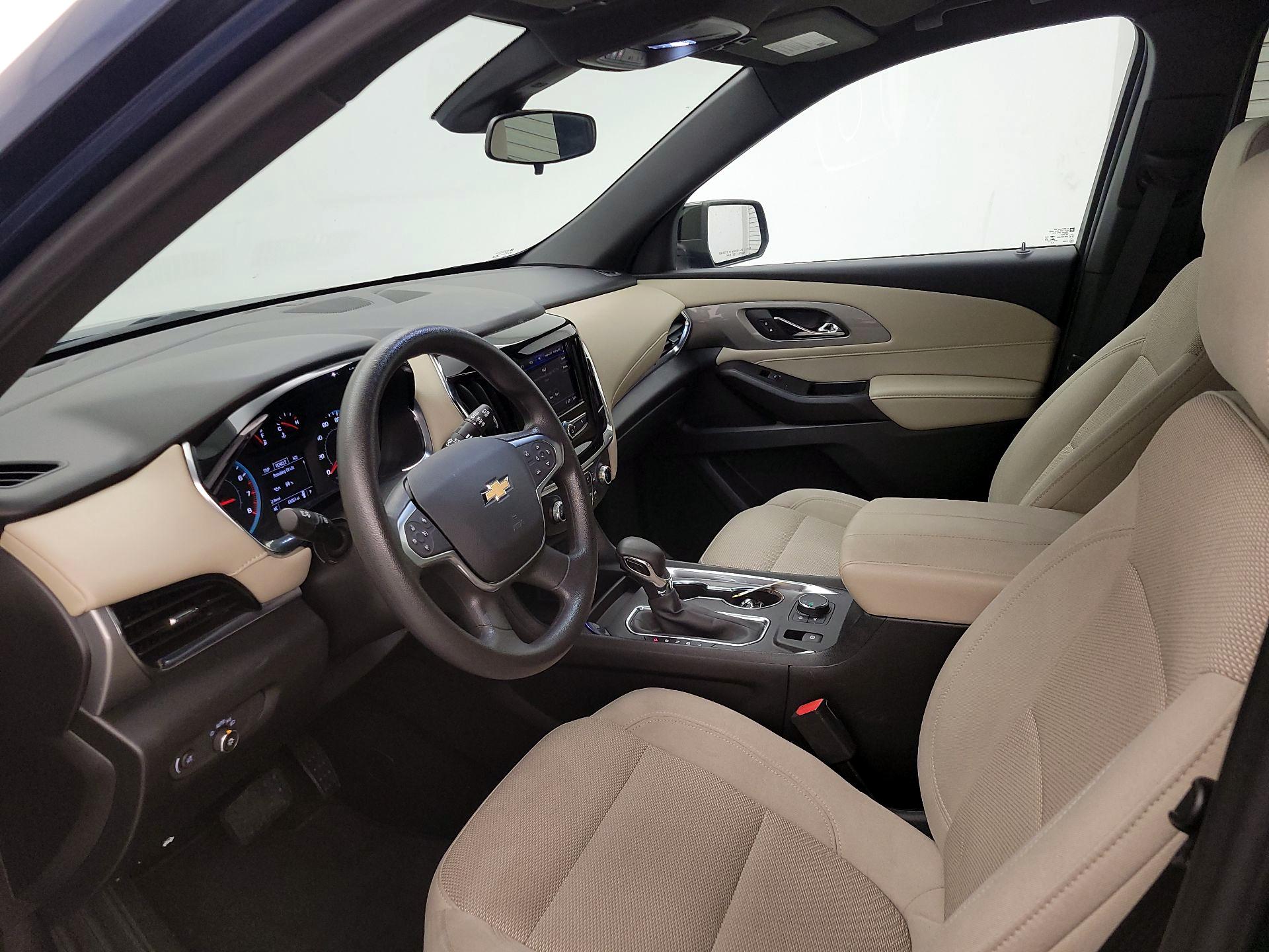 Thumbnail: 2023 Chevrolet Traverse - 11