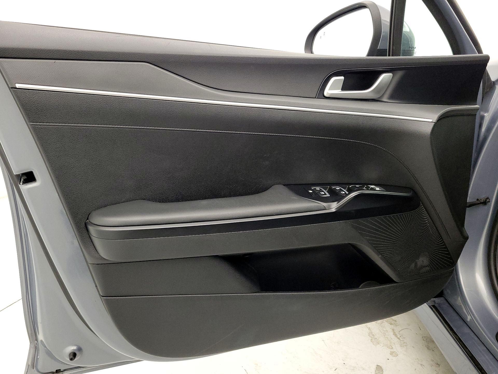 Thumbnail: 2023 Kia K5 - 12