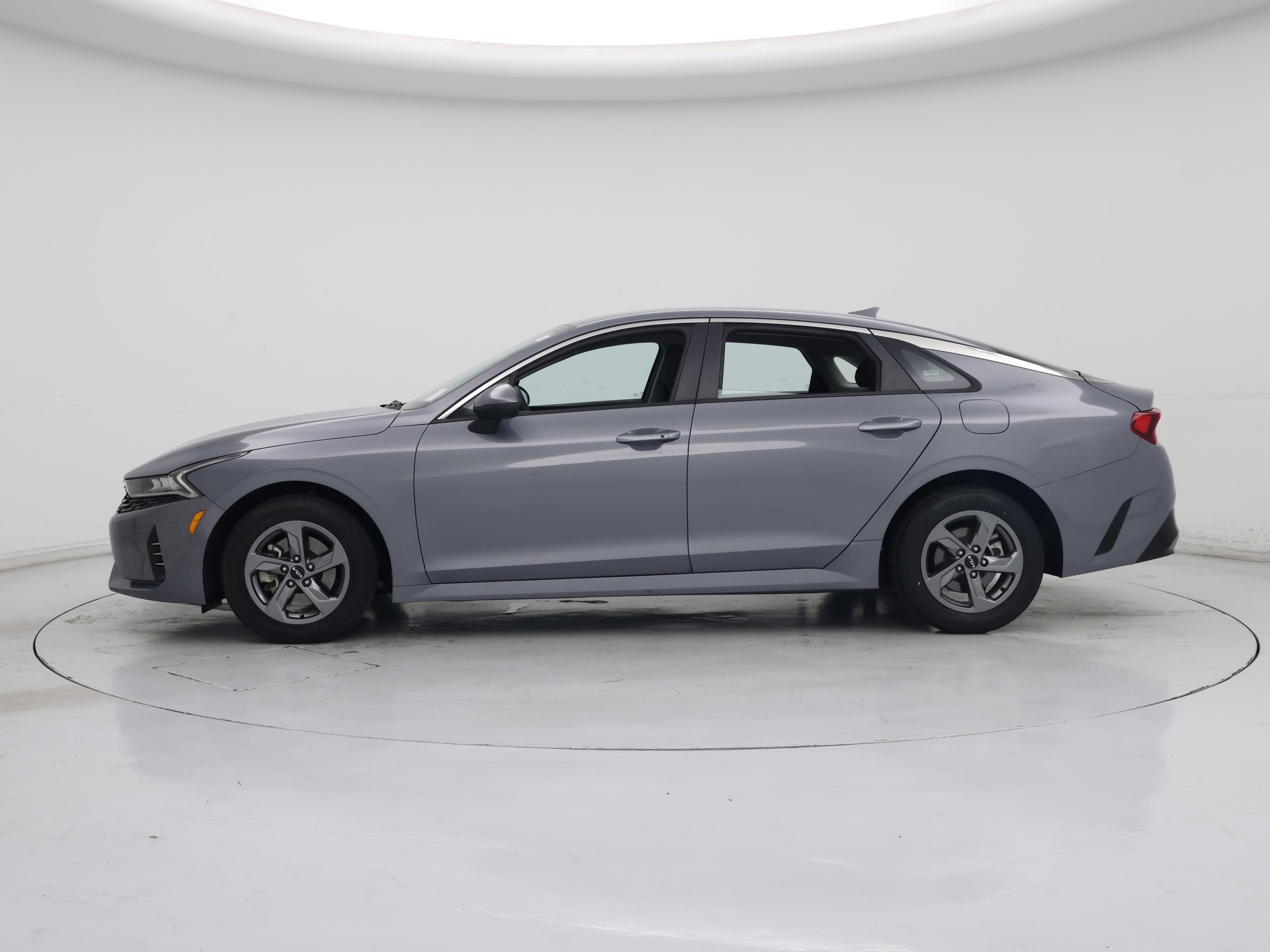 Thumbnail: 2023 Kia K5 - 3