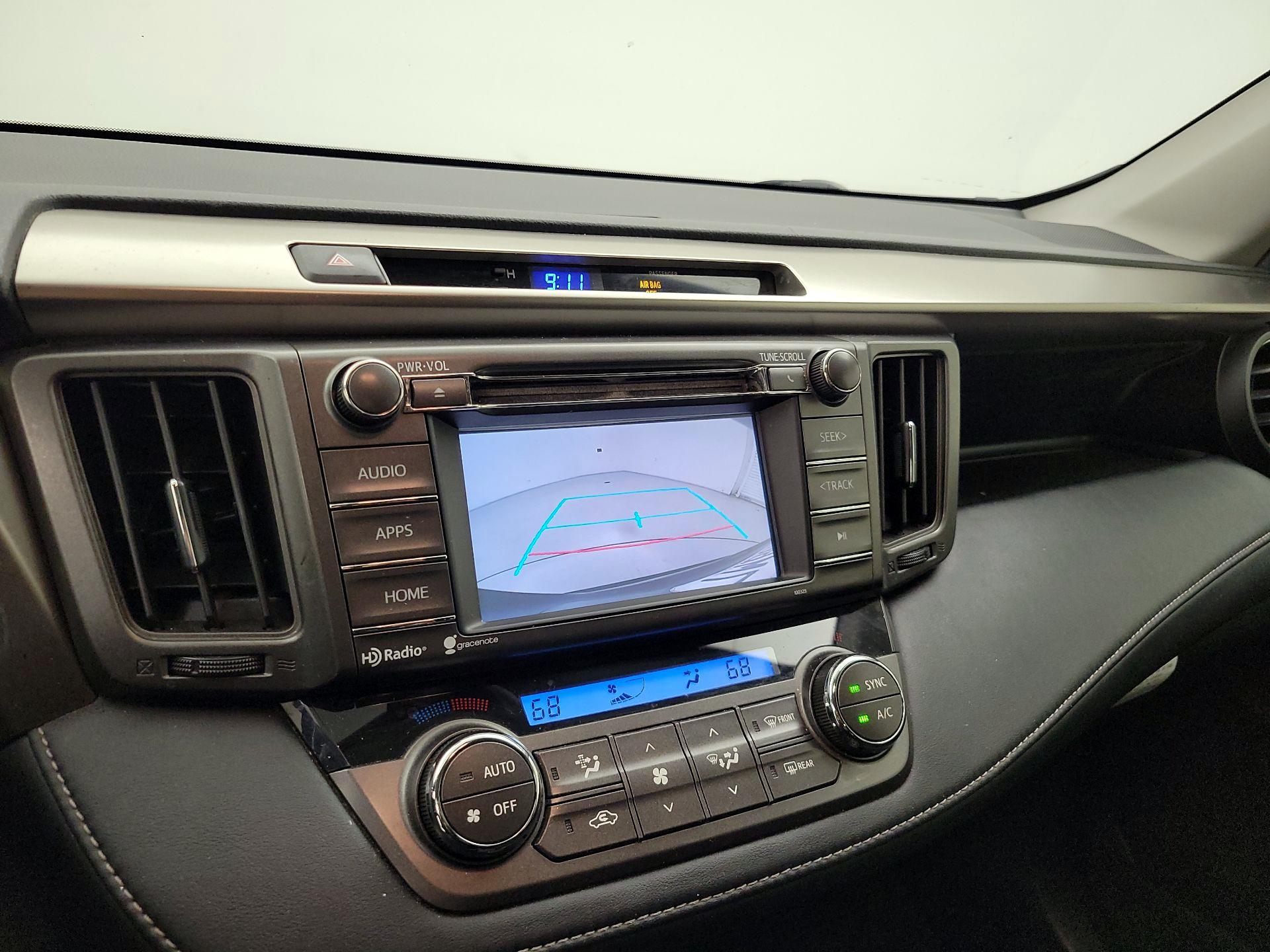 Thumbnail: 2015 Toyota RAV4 - 14
