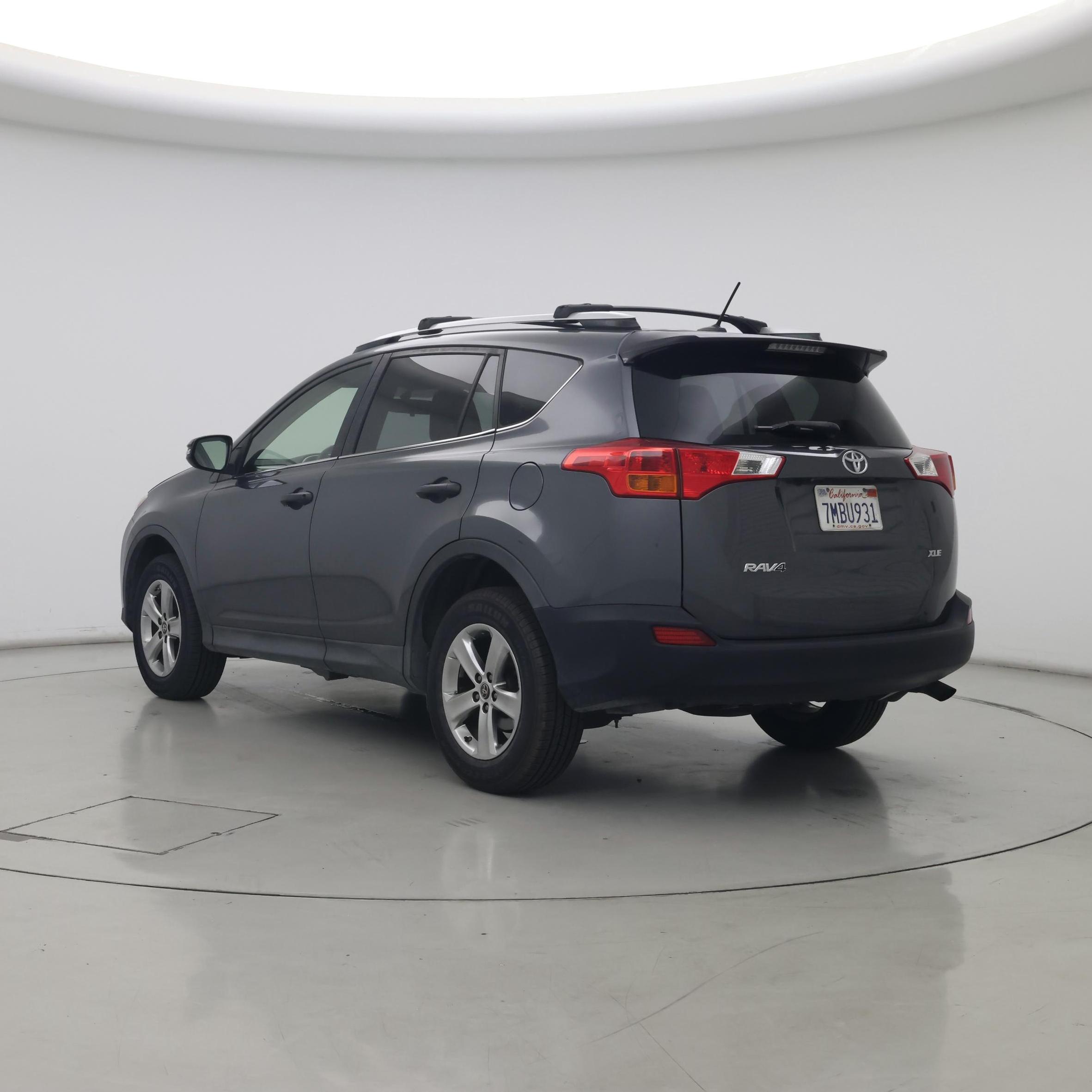 Thumbnail: 2015 Toyota RAV4 - 2