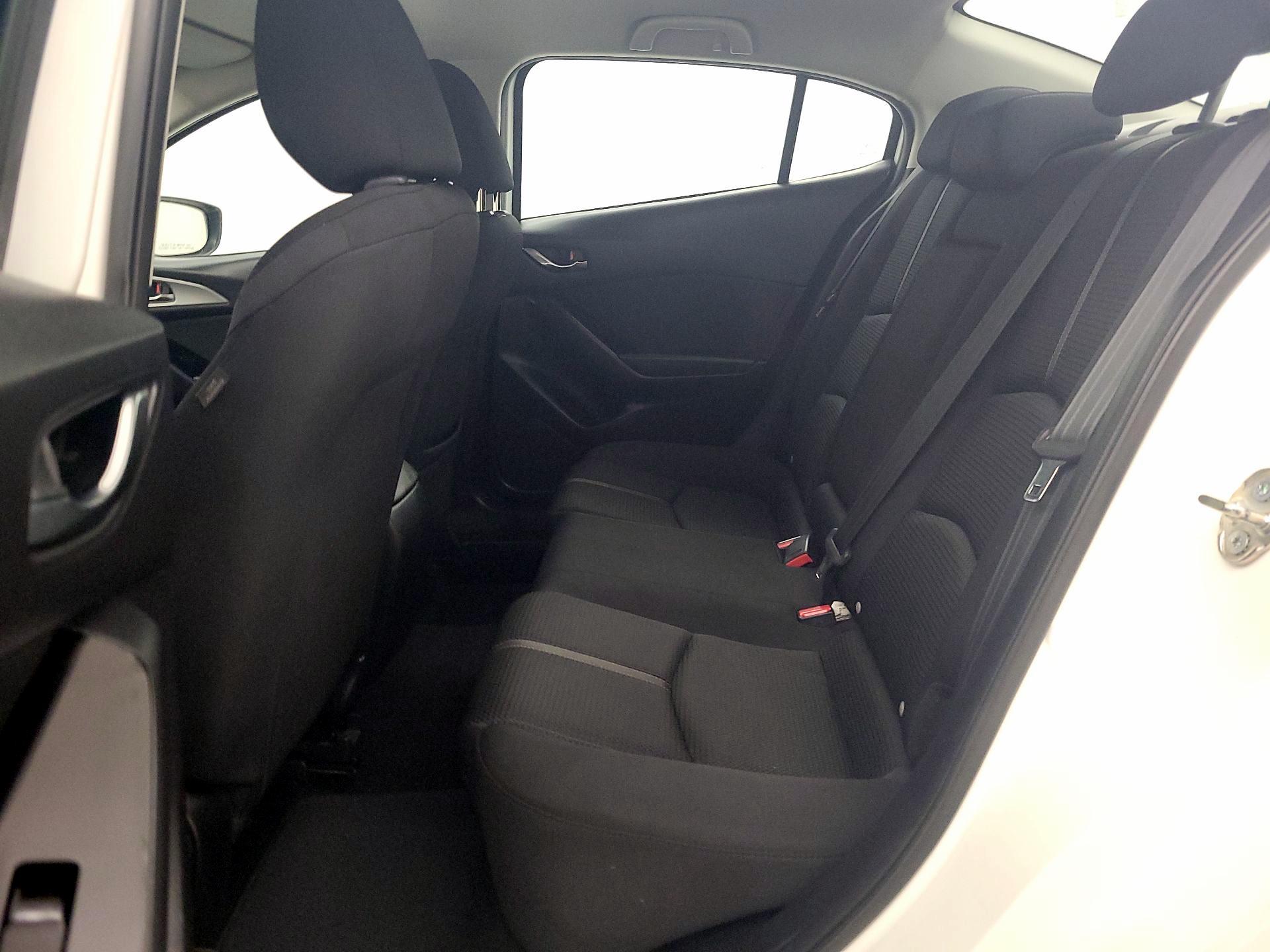 Thumbnail: 2018 Mazda Mazda3 - 19