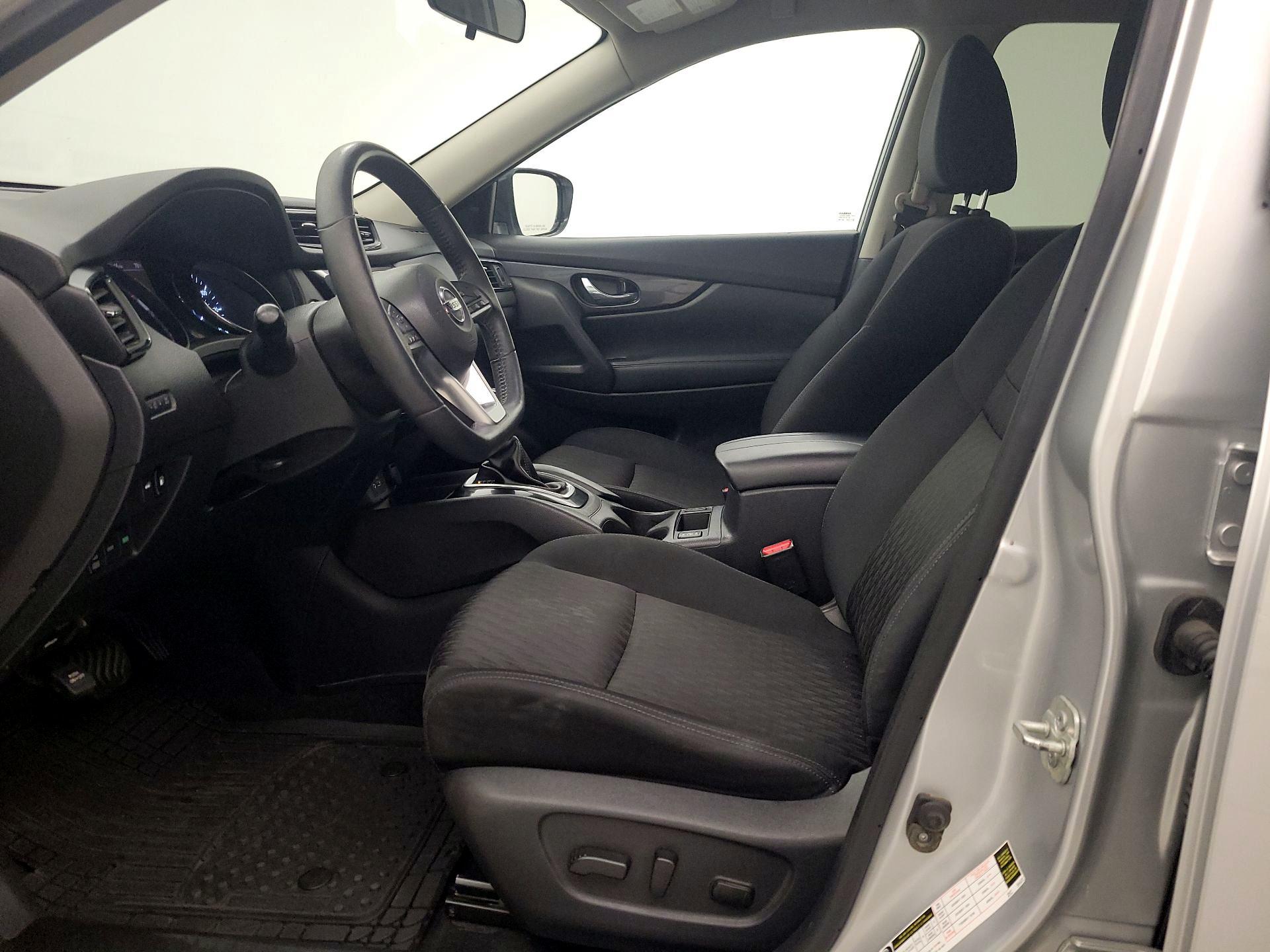 Thumbnail: 2018 Nissan Rogue - 11