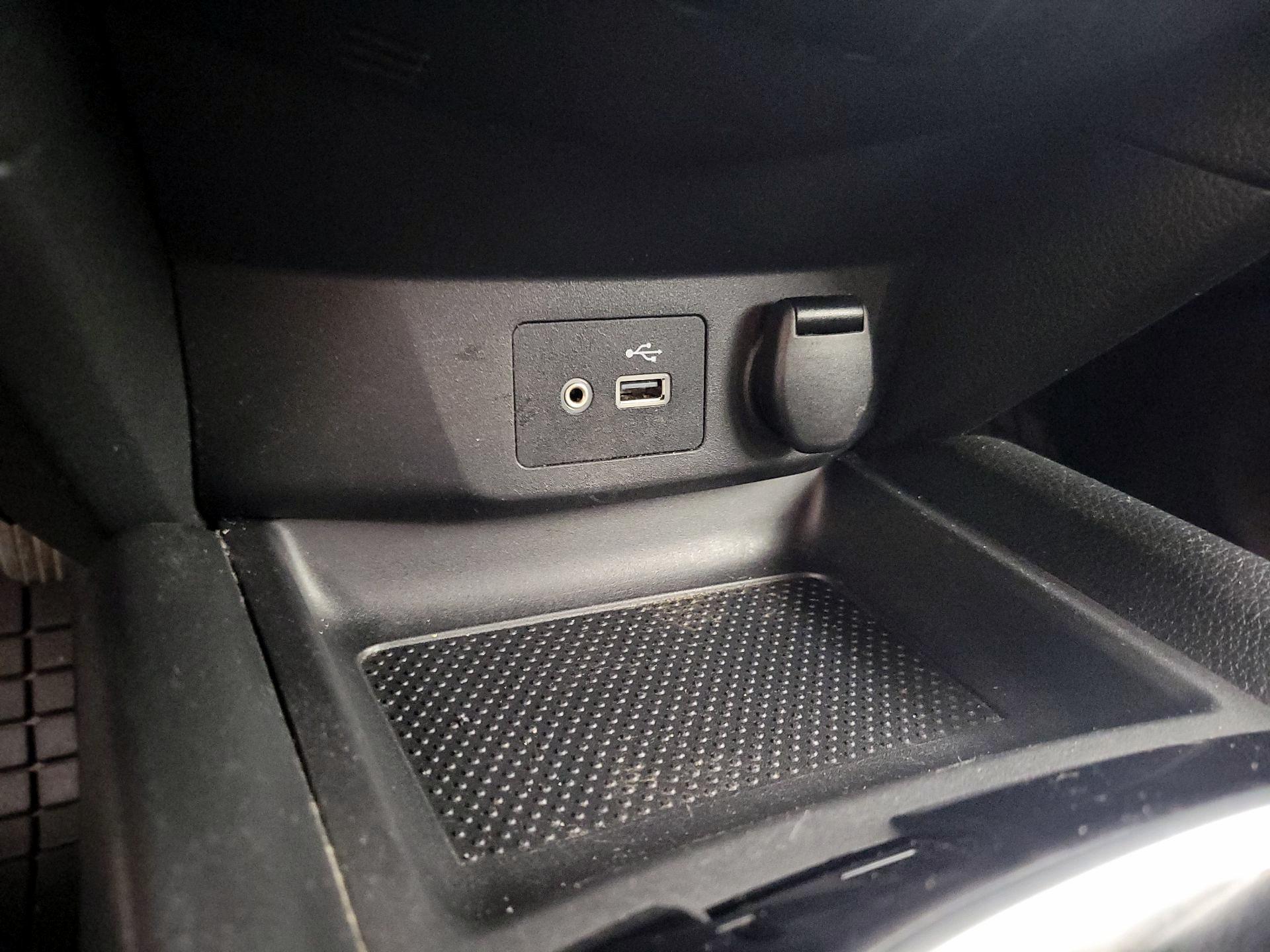 Thumbnail: 2018 Nissan Rogue - 18