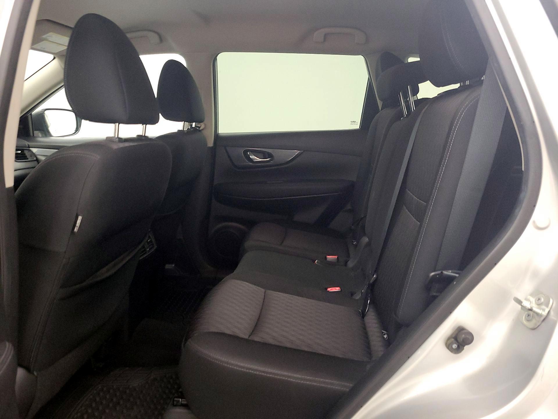 Thumbnail: 2018 Nissan Rogue - 19