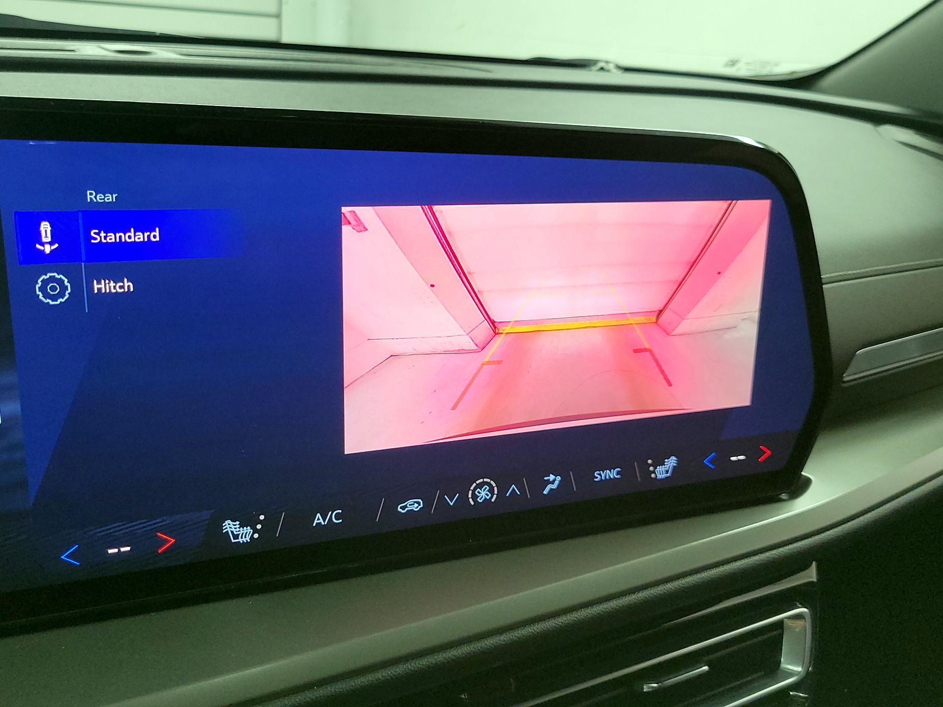 Thumbnail: 2025 Chevrolet Traverse - 14