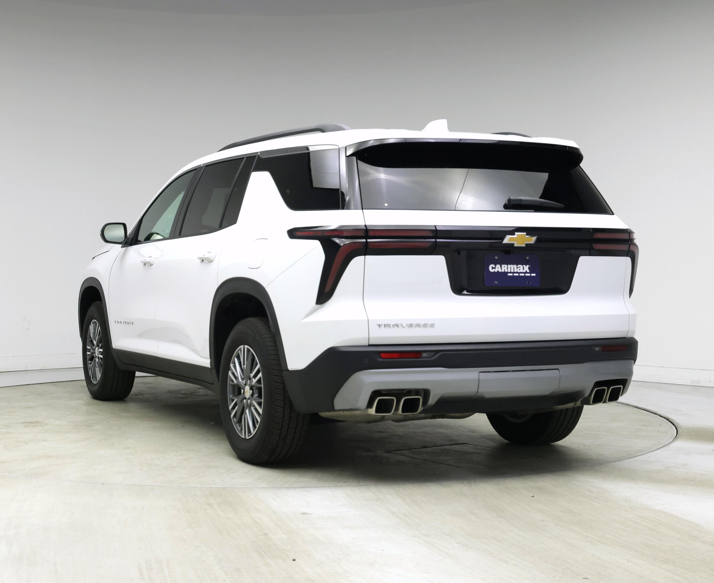 Thumbnail: 2025 Chevrolet Traverse - 2