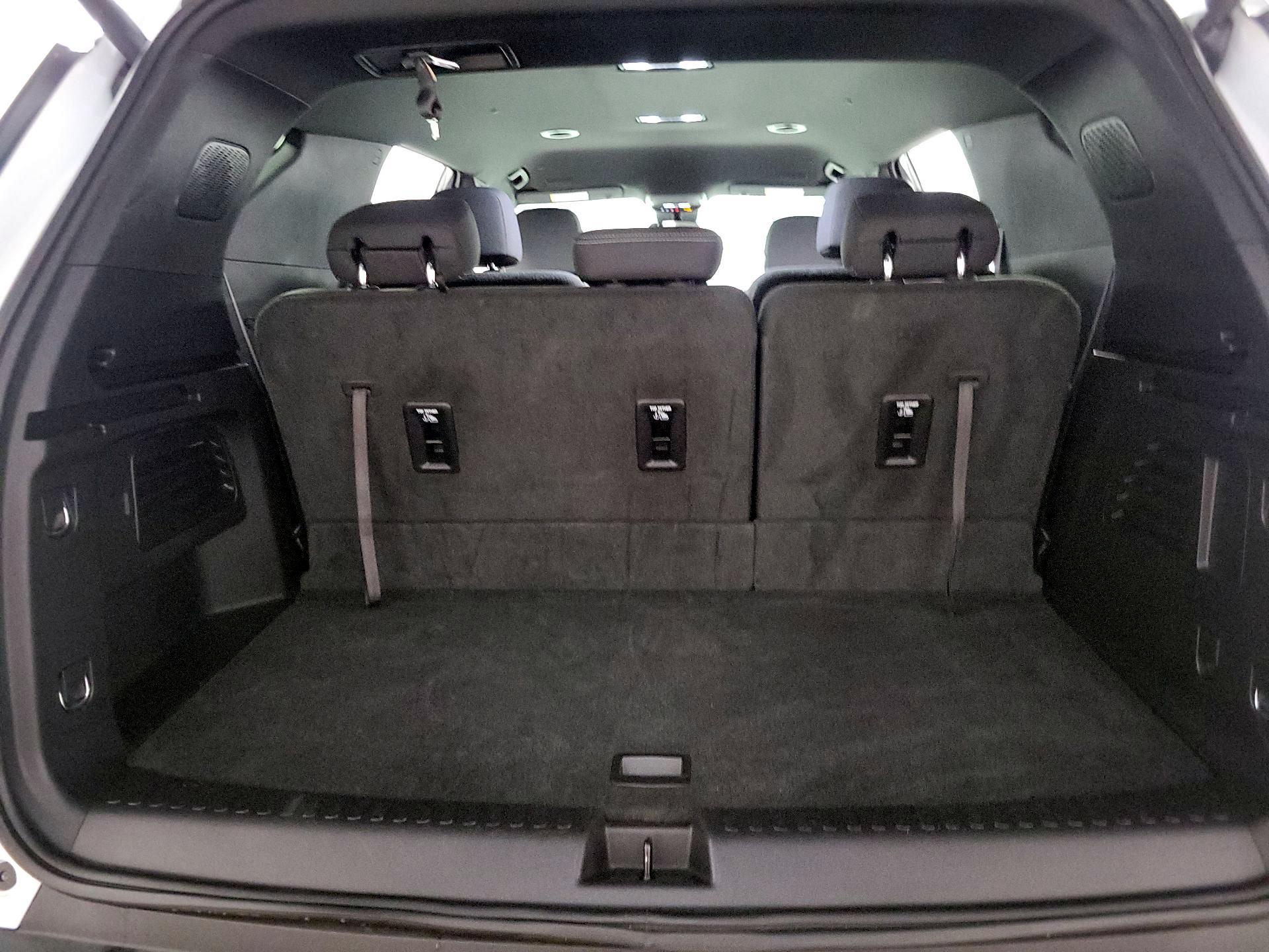 Thumbnail: 2025 Chevrolet Traverse - 19