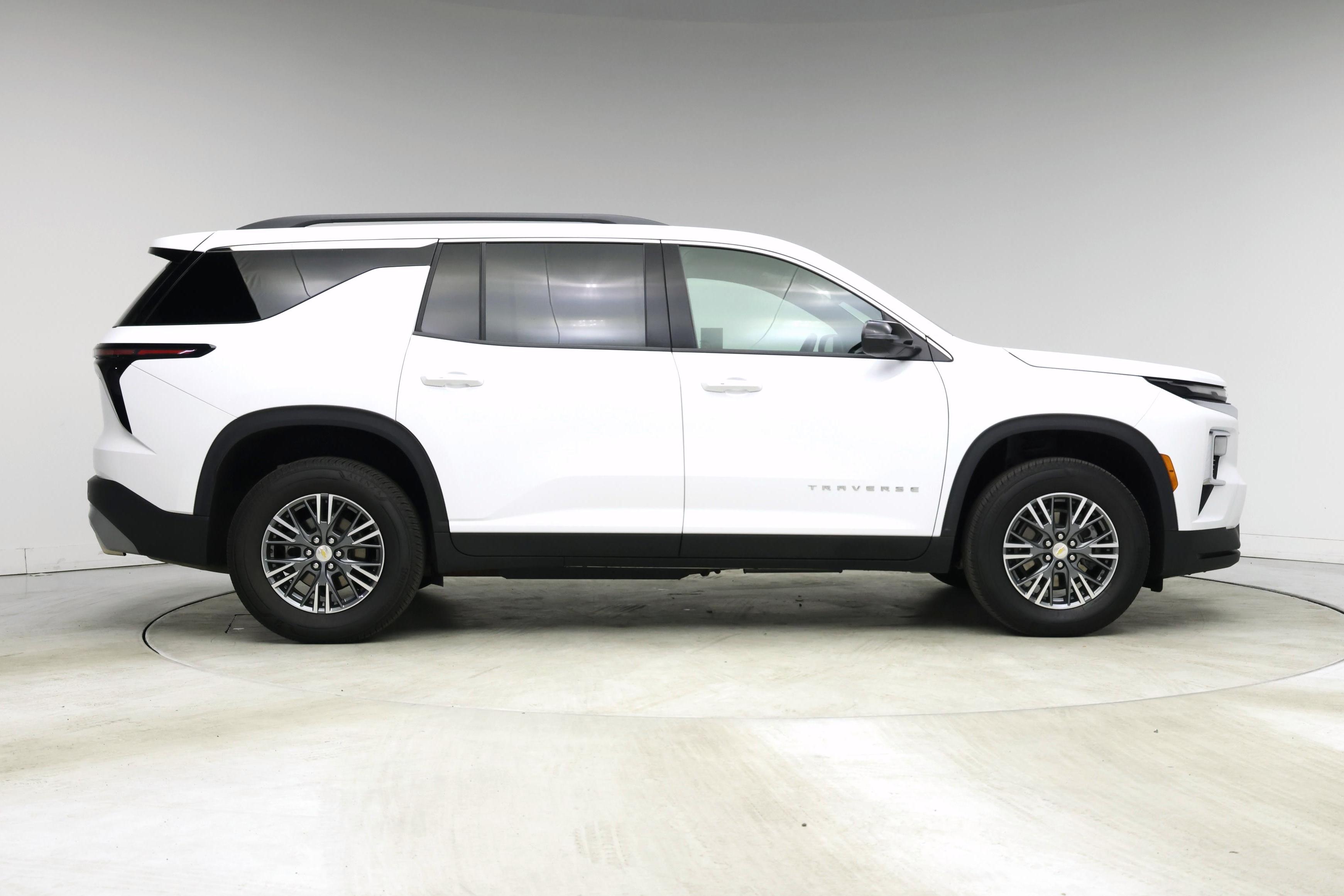 Thumbnail: 2025 Chevrolet Traverse - 7