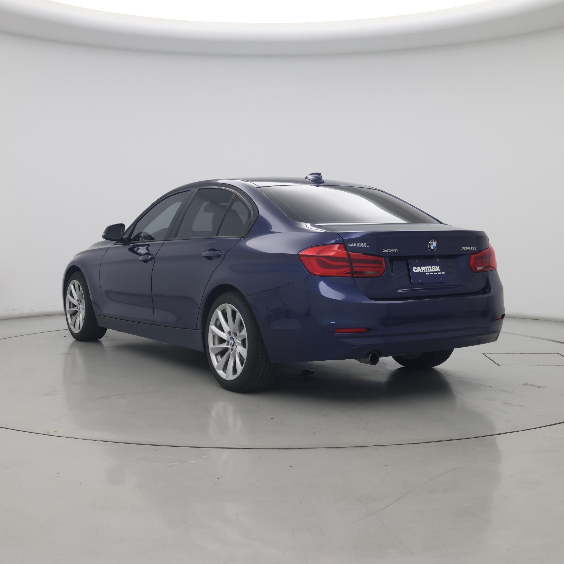 Thumbnail: 2016 BMW 3 Series - 2