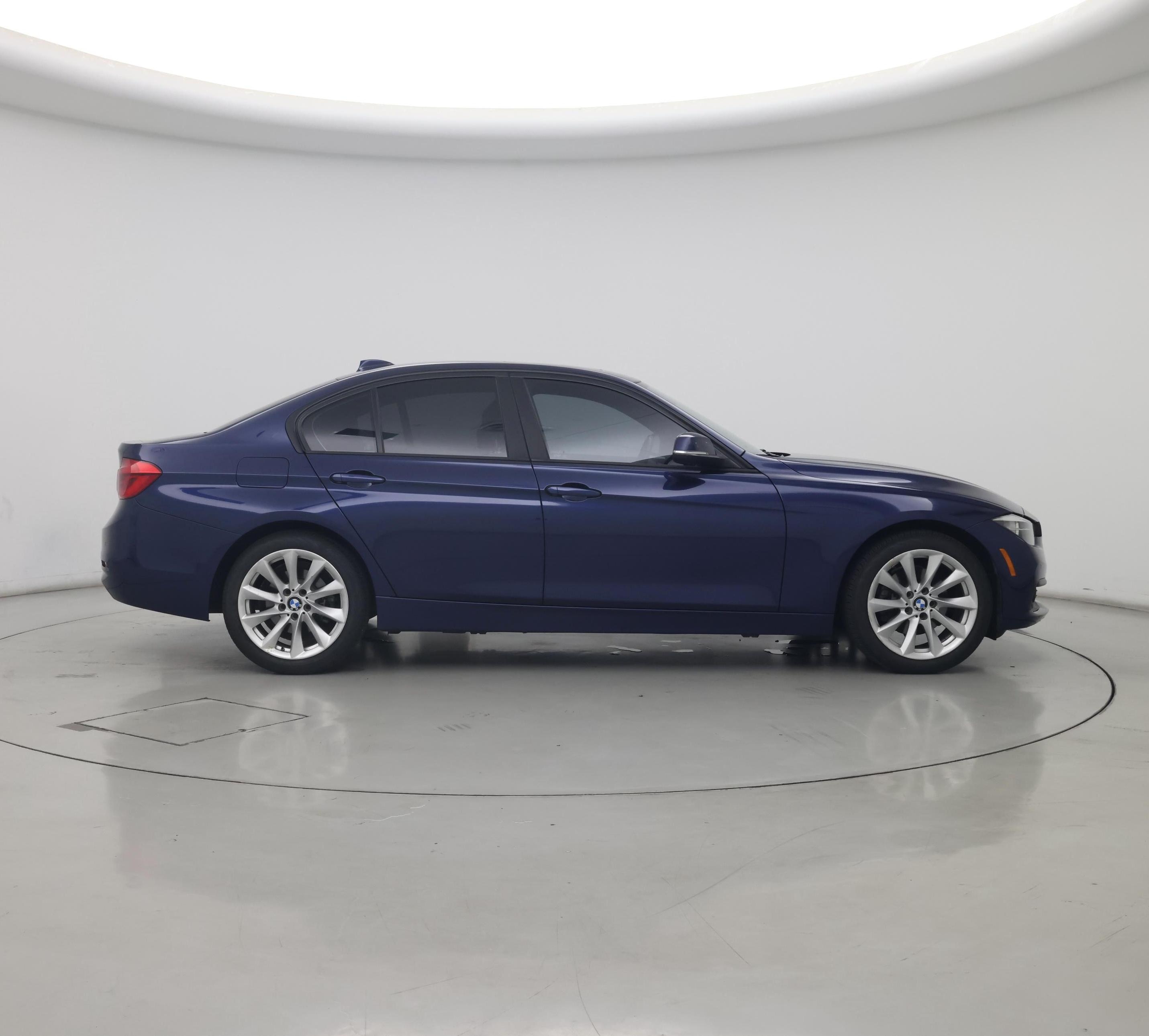 Thumbnail: 2016 BMW 3 Series - 7