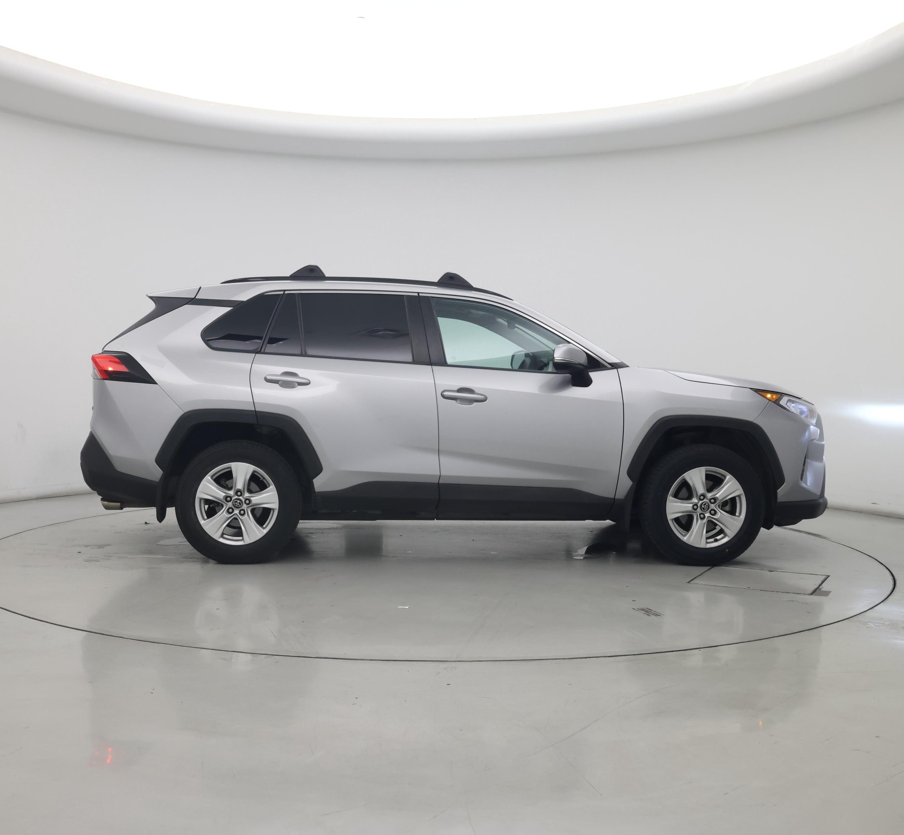 Thumbnail: 2019 Toyota RAV4 - 7